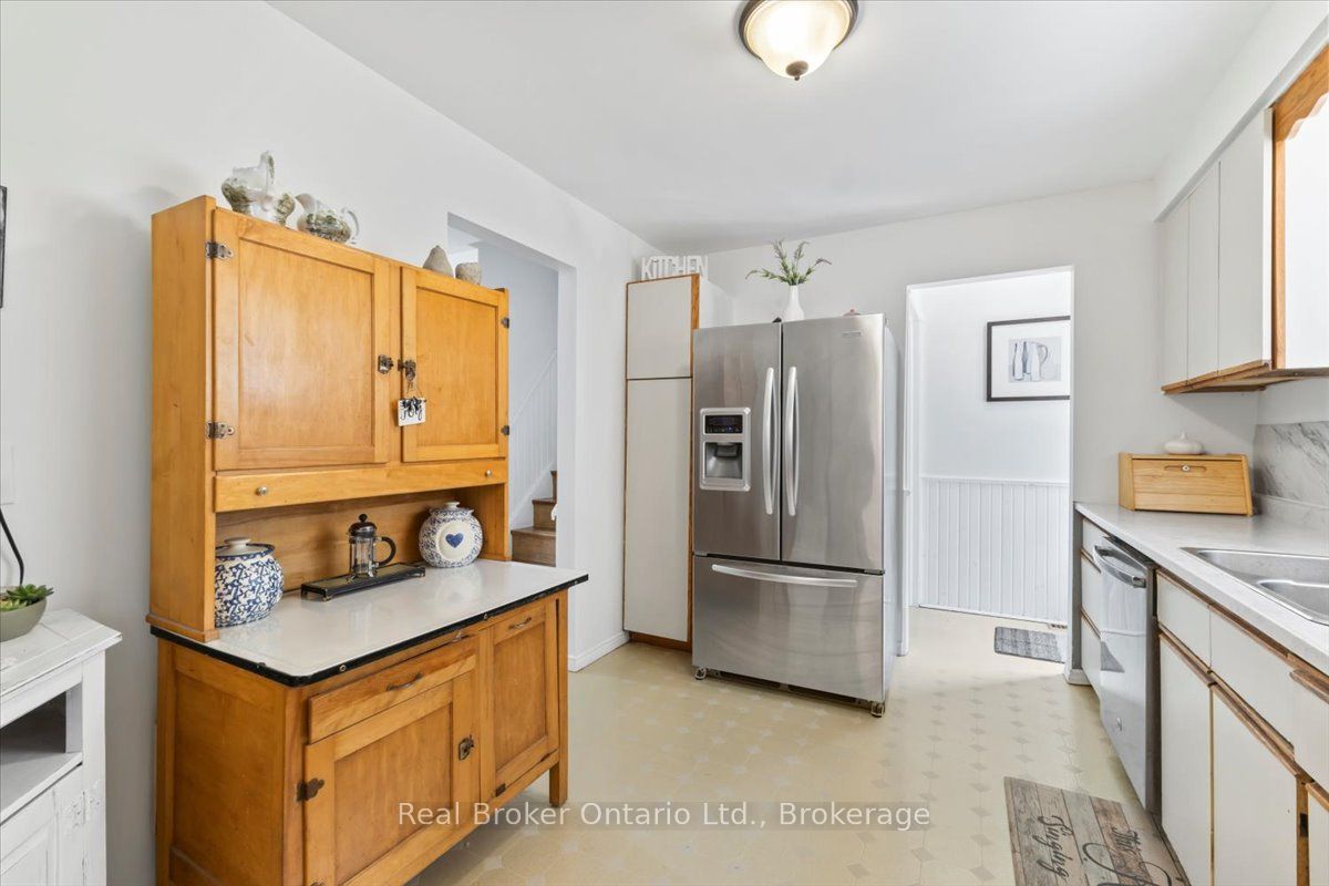109 Miller Crescent Property Photo 8