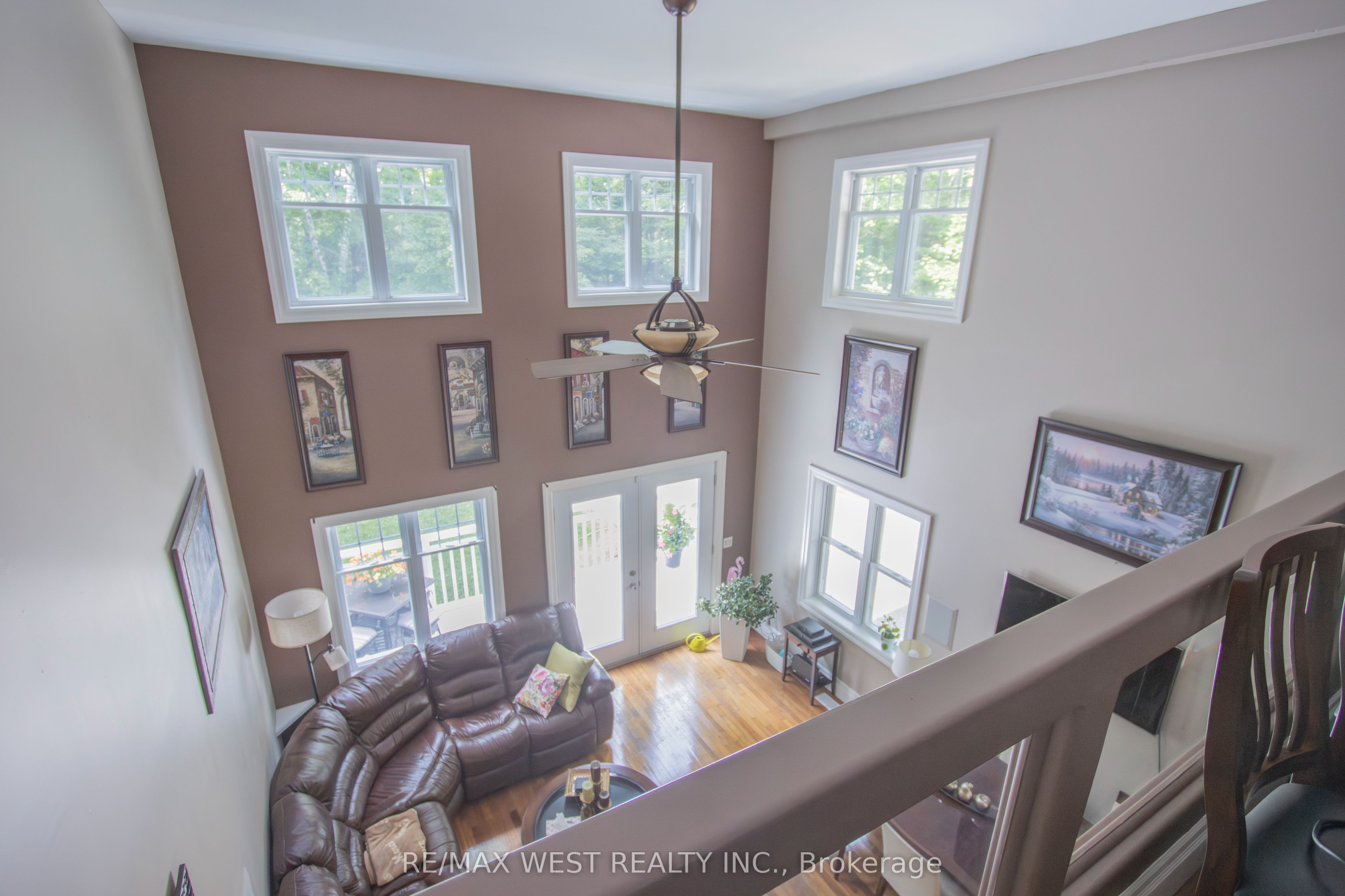 1158 Lorne Lane Property Photo 21