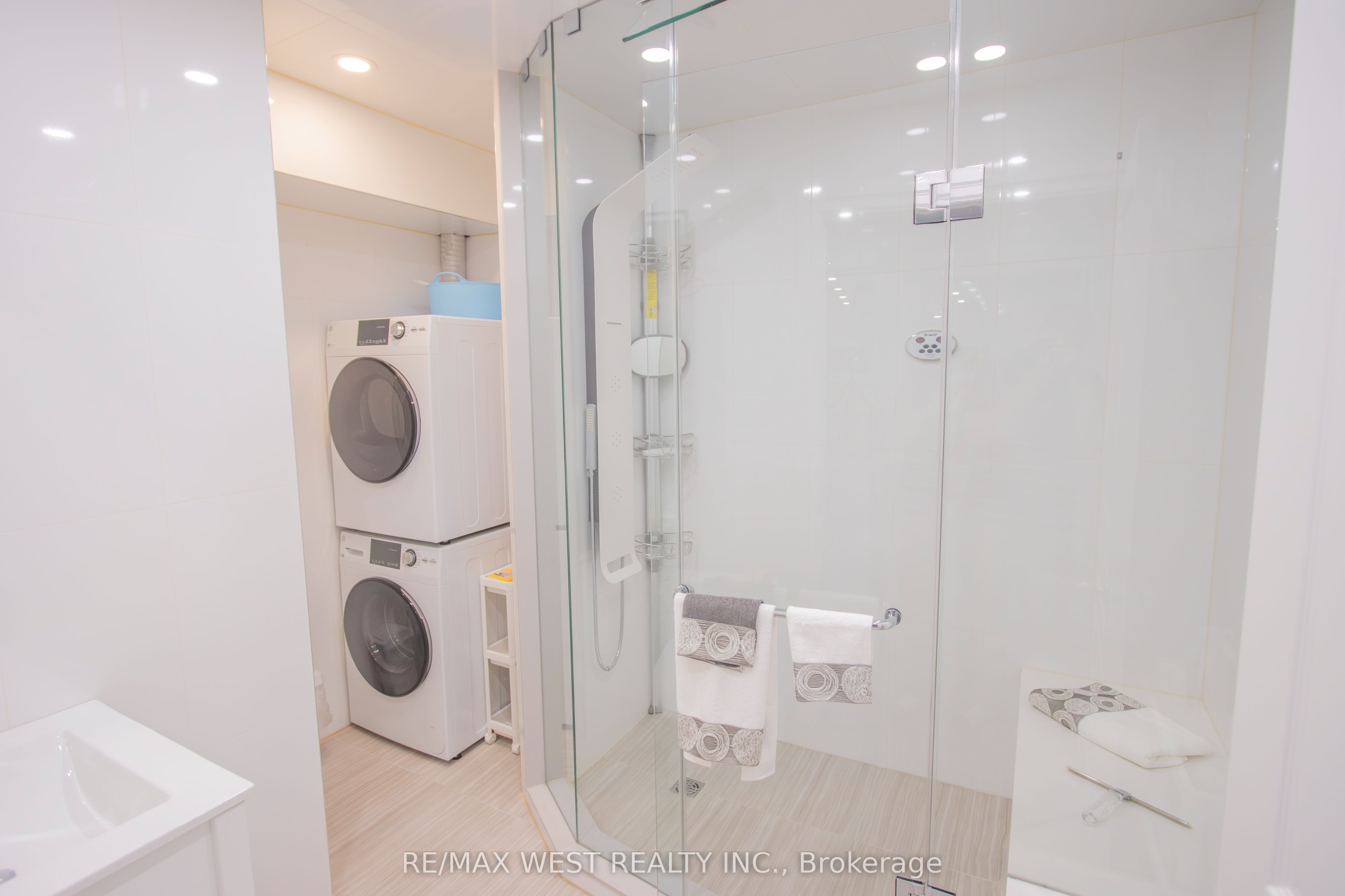 1158 Lorne Lane Property Photo 34