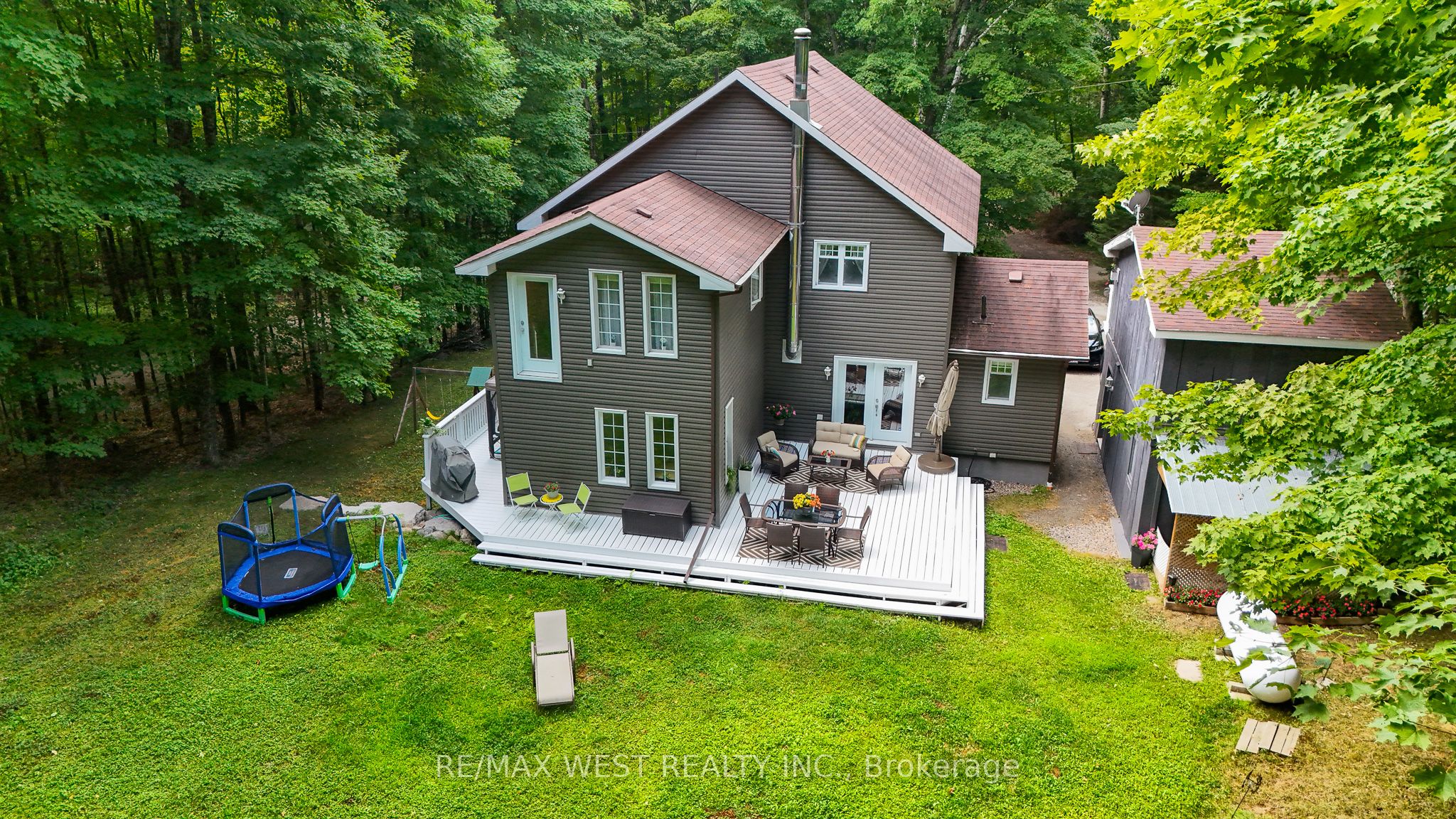 1158 Lorne Lane Property Photo 45