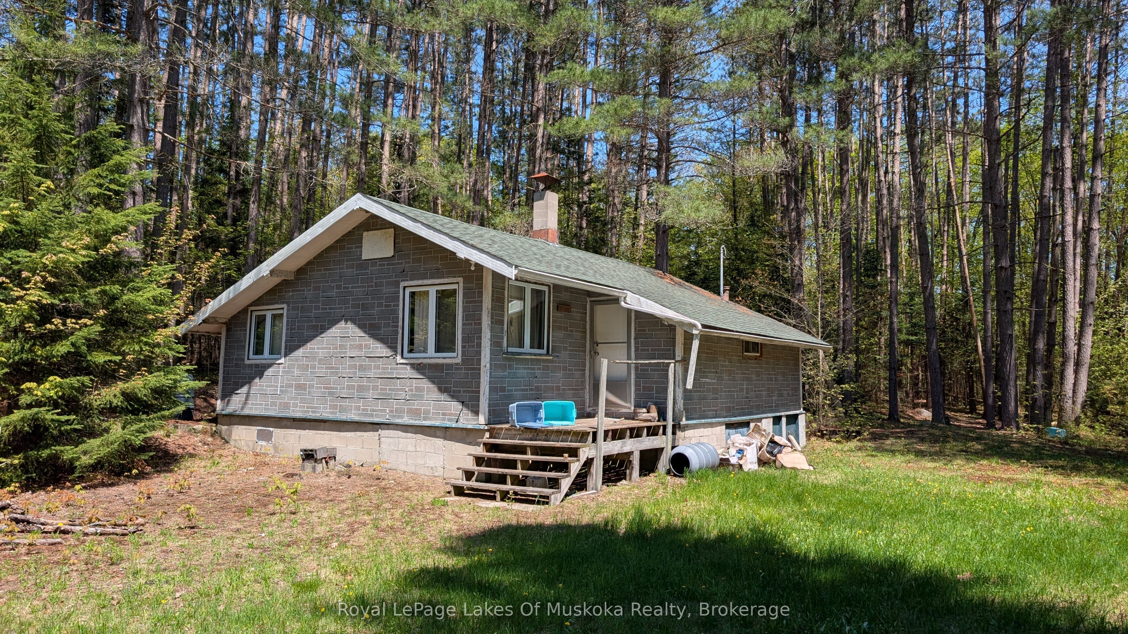 386 Locke's Road Property Photo 8