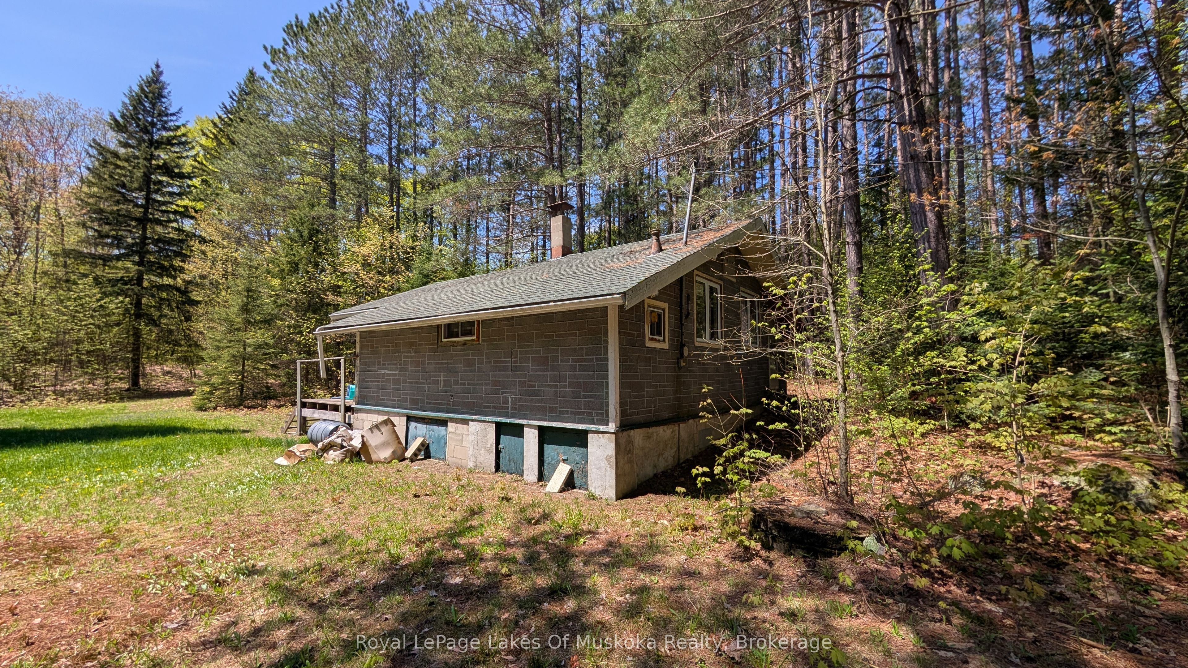 386 Locke's Road Property Photo 9