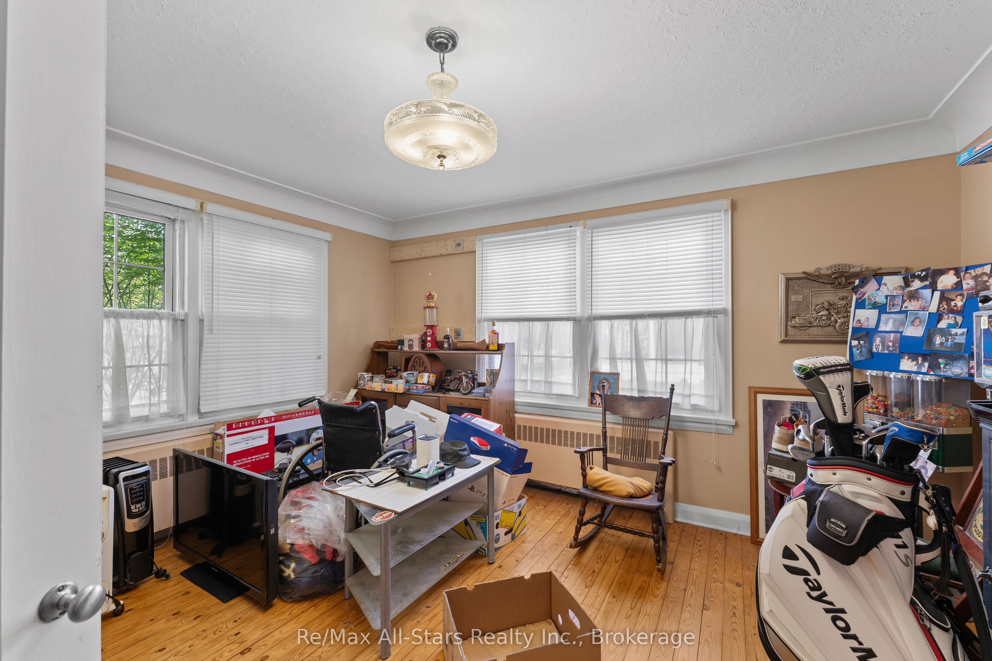 29 Francis Street E Property Photo 7