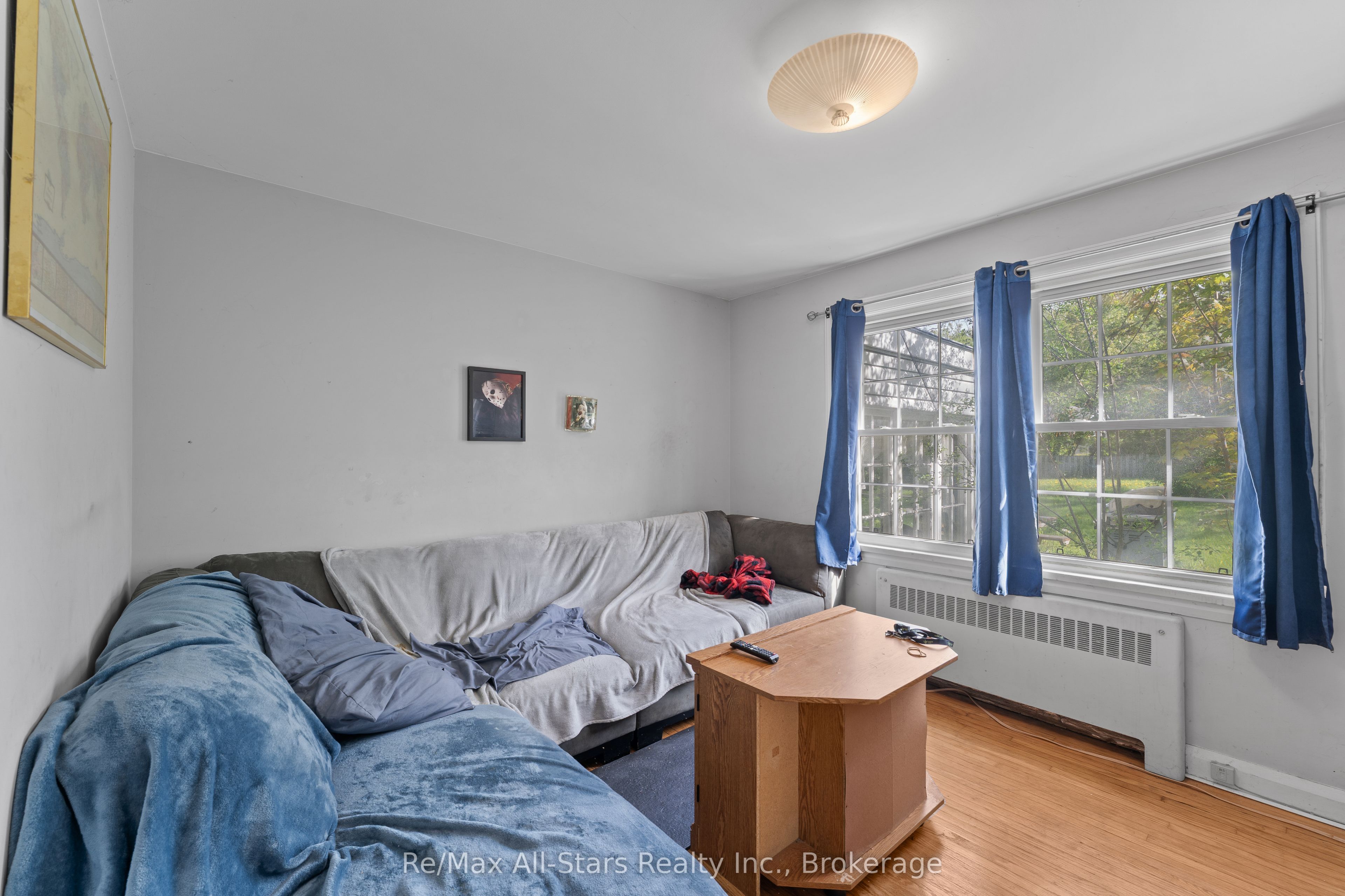 29 Francis Street E Property Photo 10