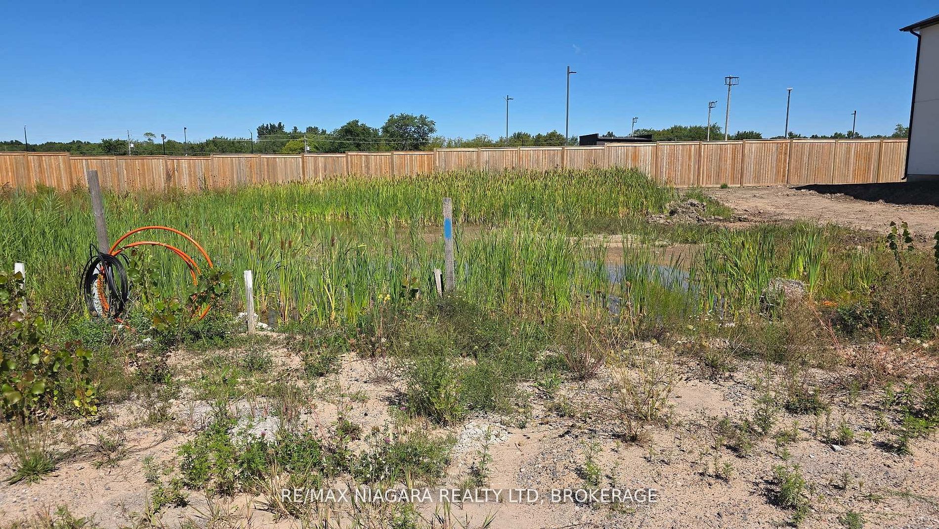 6172 Curlin Crescent Property Photo 2