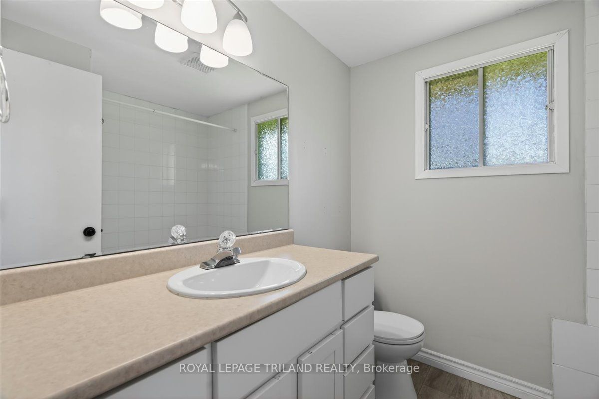 9 Parcreek Place Property Photo 18