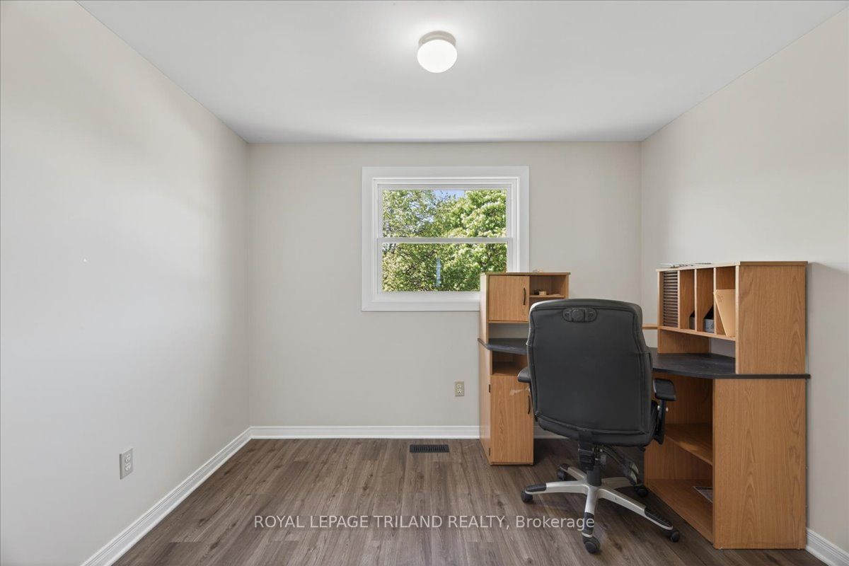9 Parcreek Place Property Photo 22