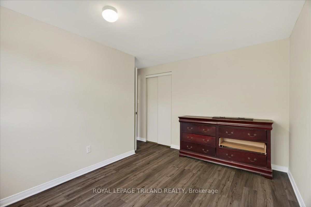 9 Parcreek Place Property Photo 25