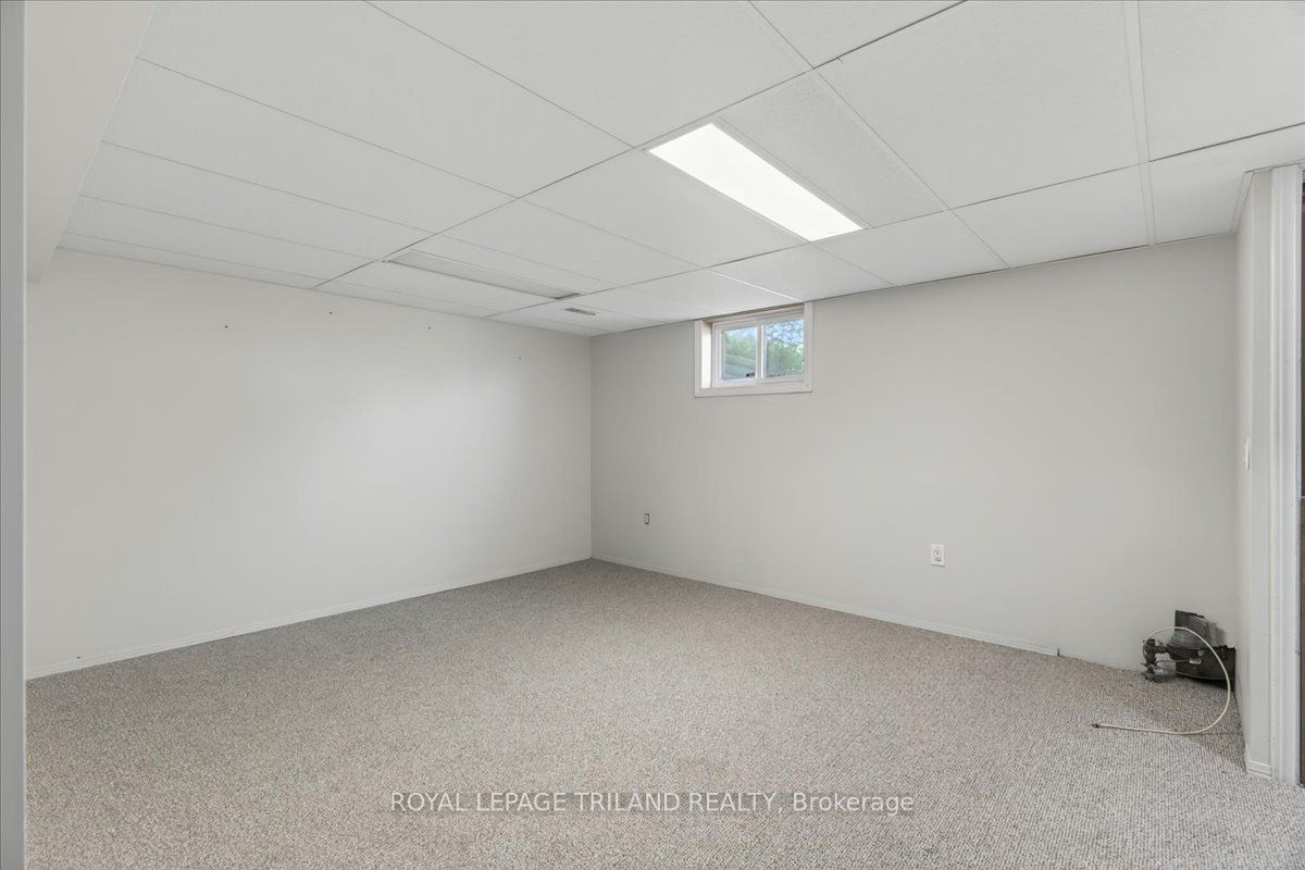9 Parcreek Place Property Photo 29