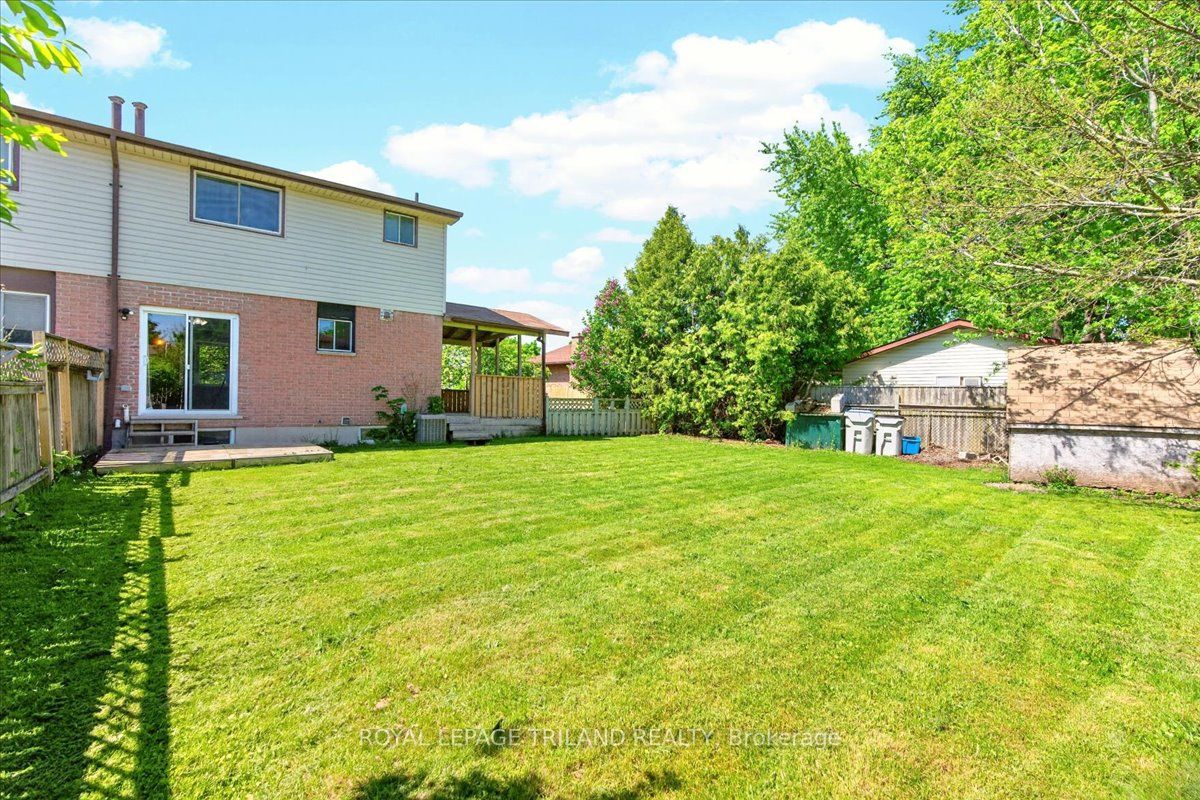 9 Parcreek Place Property Photo 37
