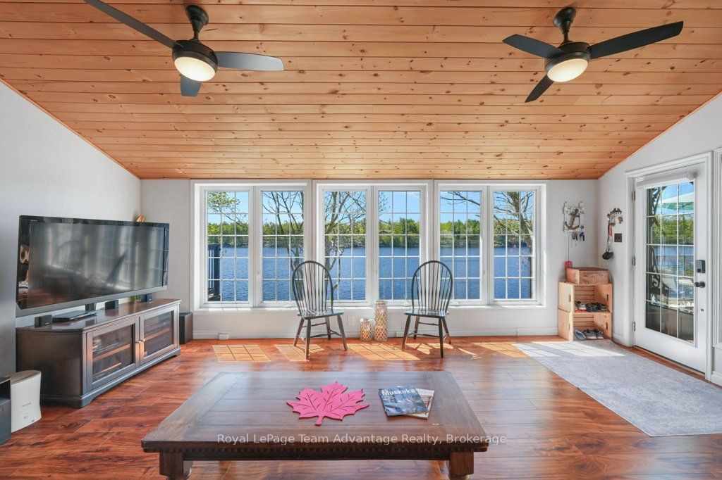 362 Healey Lake Water Property Photo 10