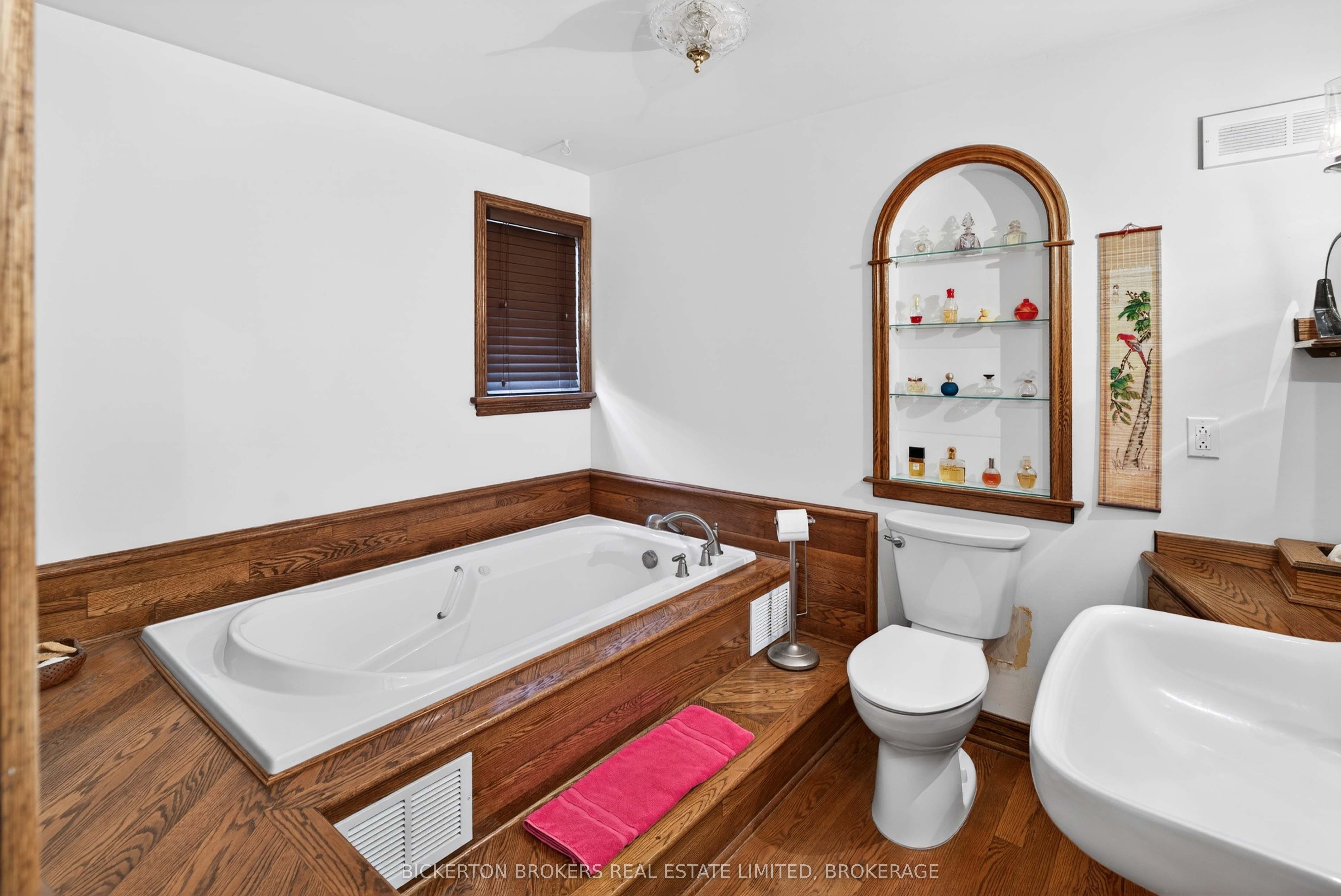36 Shemrock Drive Property Photo 21