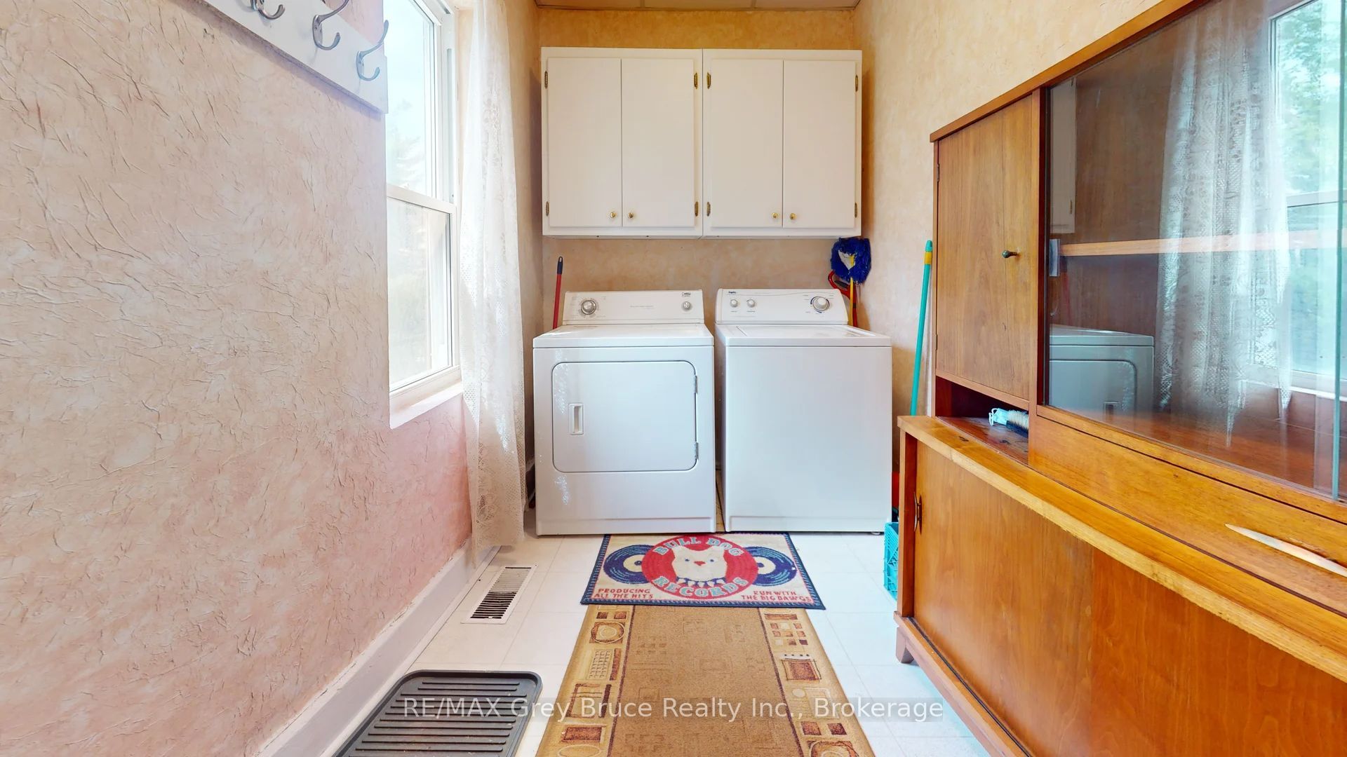 236 2nd Avenue S Property Photo 13