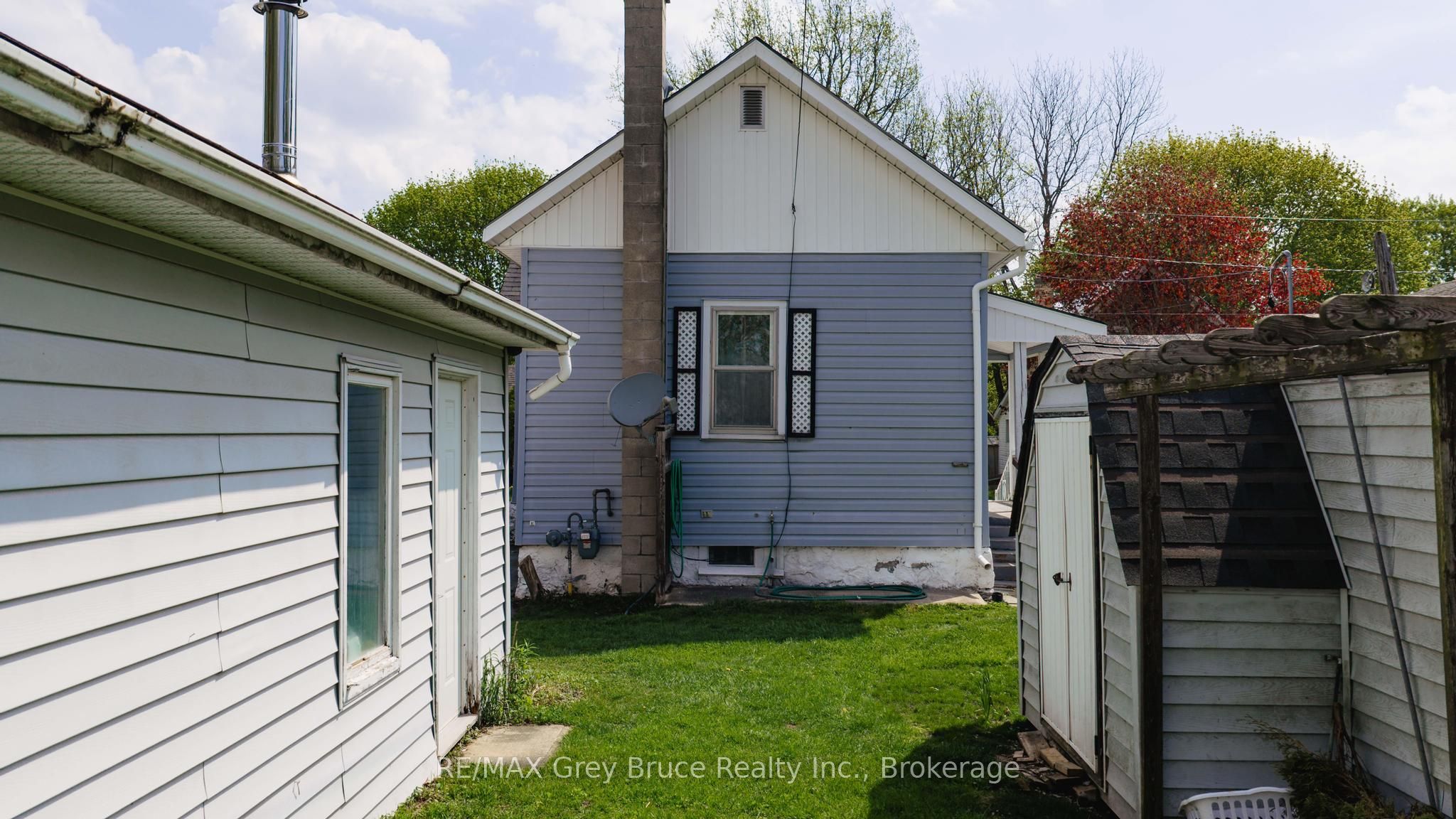 236 2nd Avenue S Property Photo 16