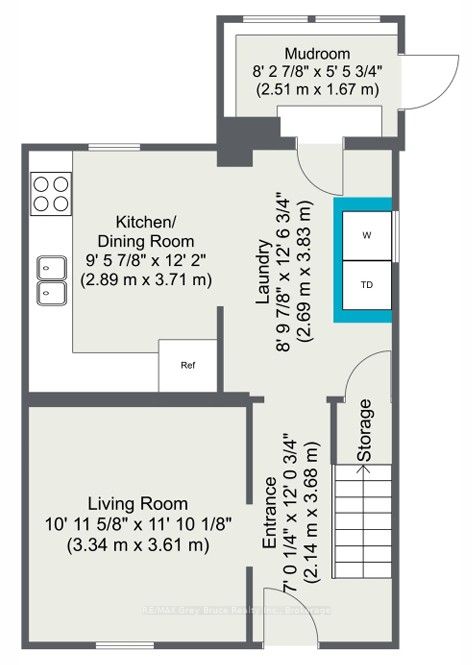 690 8th Street E Property Photo 3