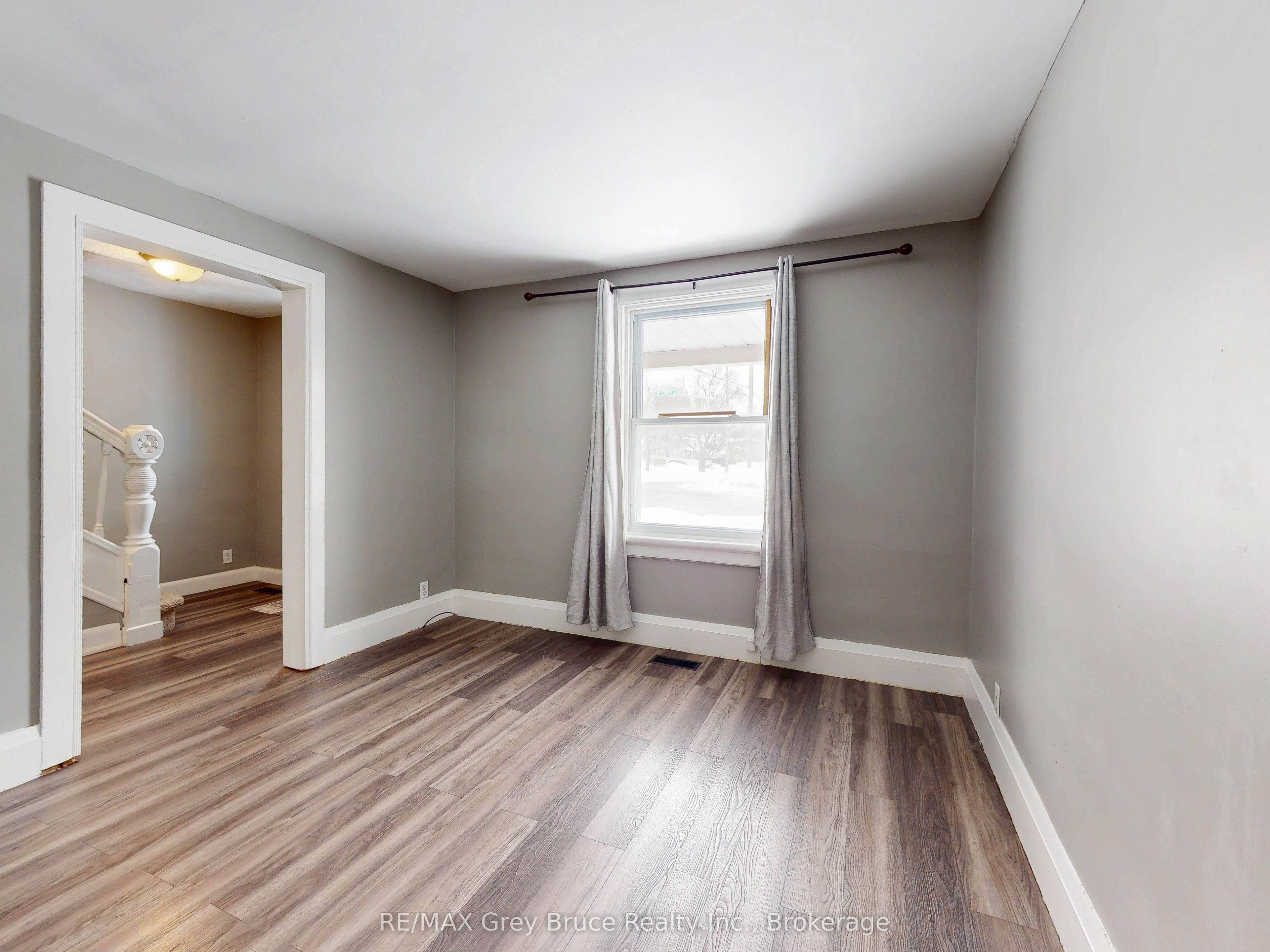 690 8th Street E Property Photo 13