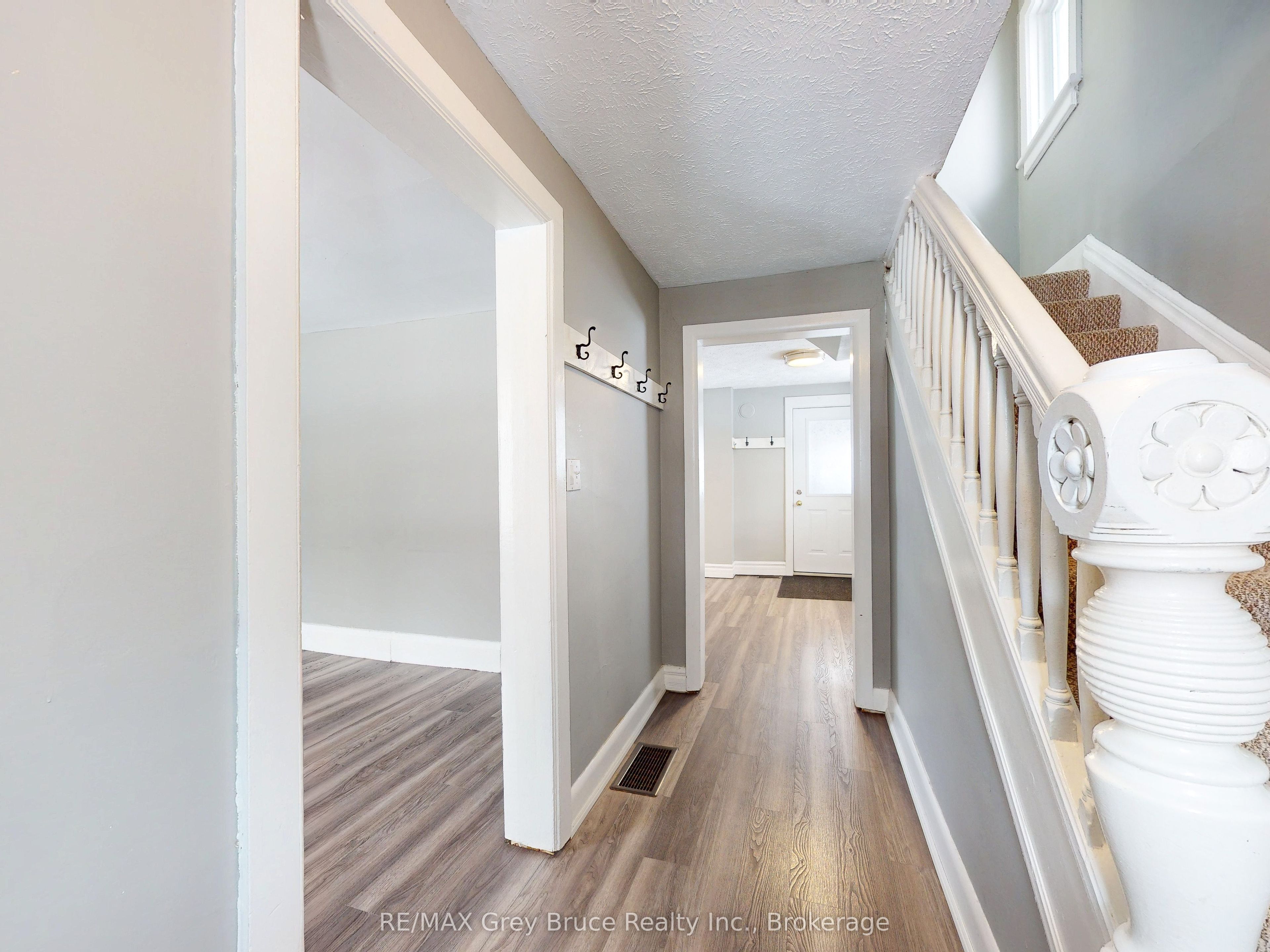 690 8th Street E Property Photo 15