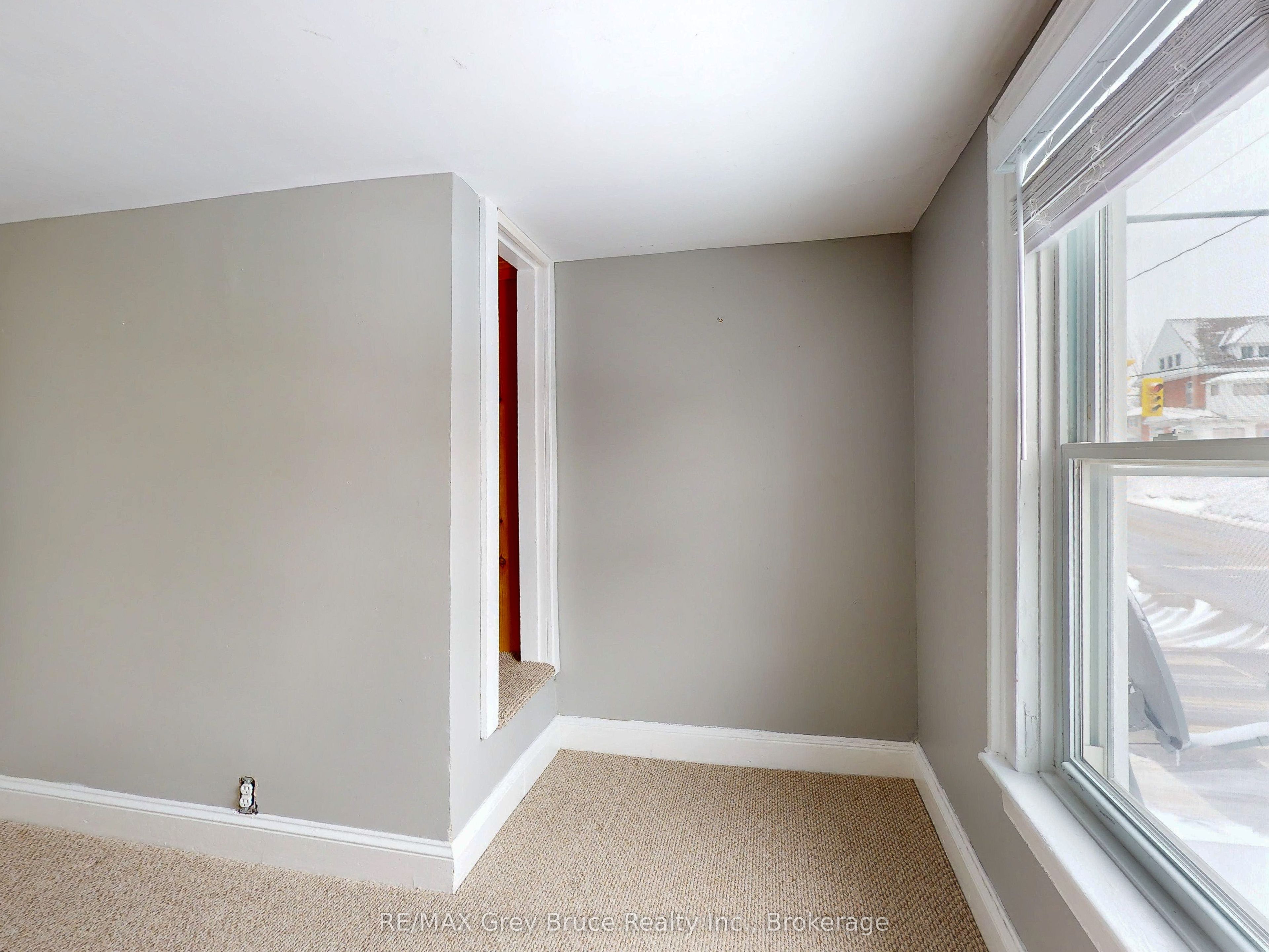 690 8th Street E Property Photo 19