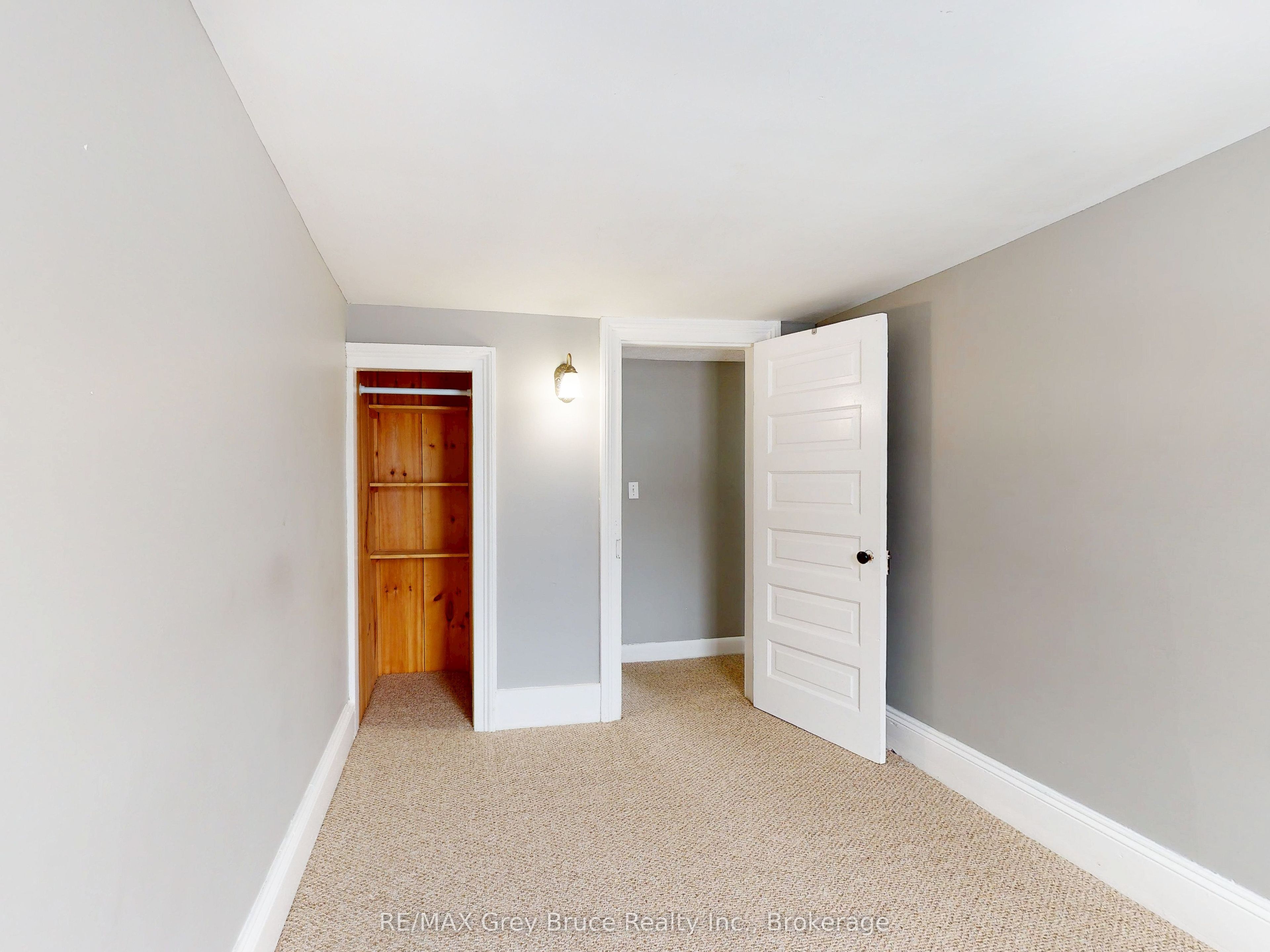 690 8th Street E Property Photo 26
