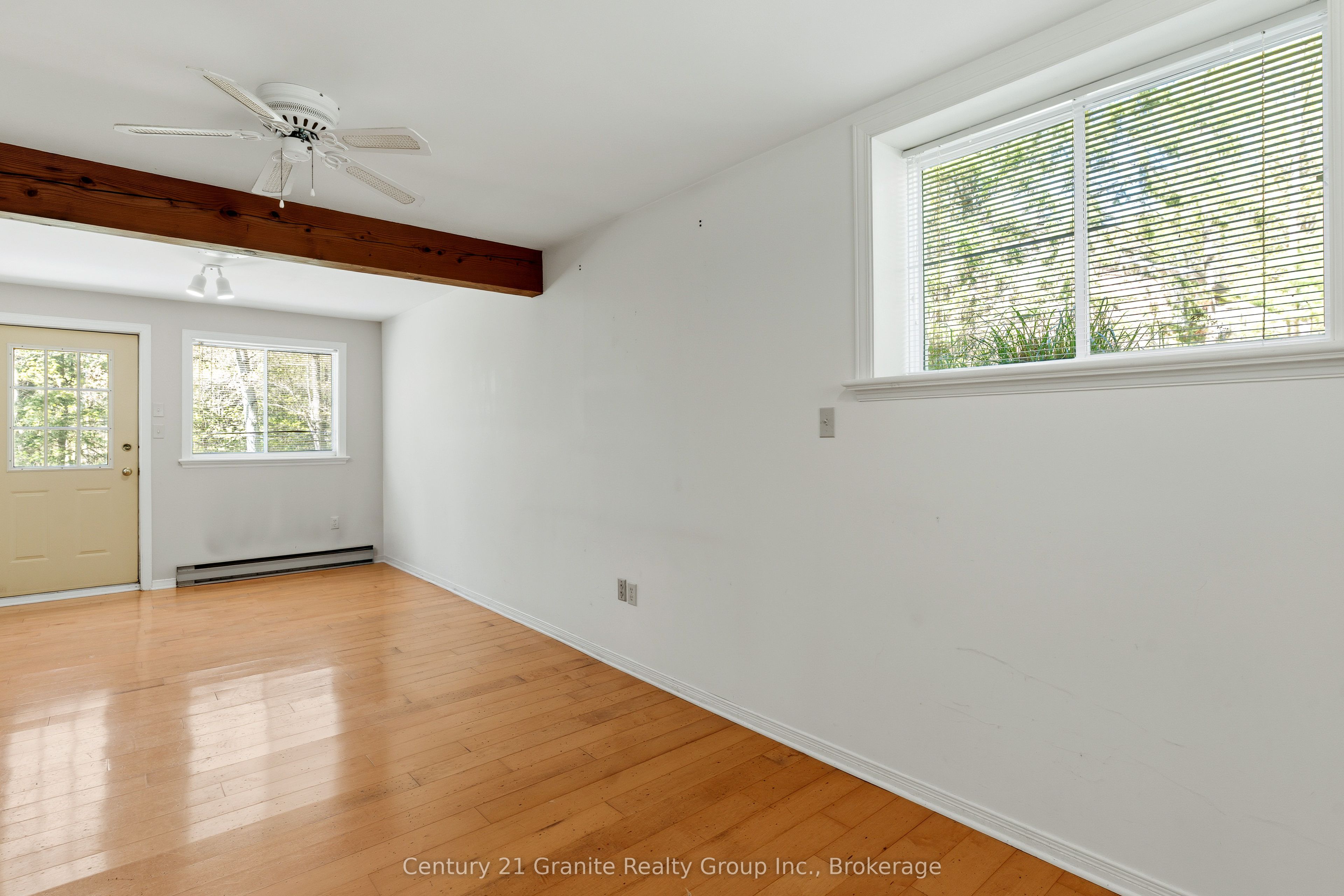 117 Riverside Drive E Property Photo 31