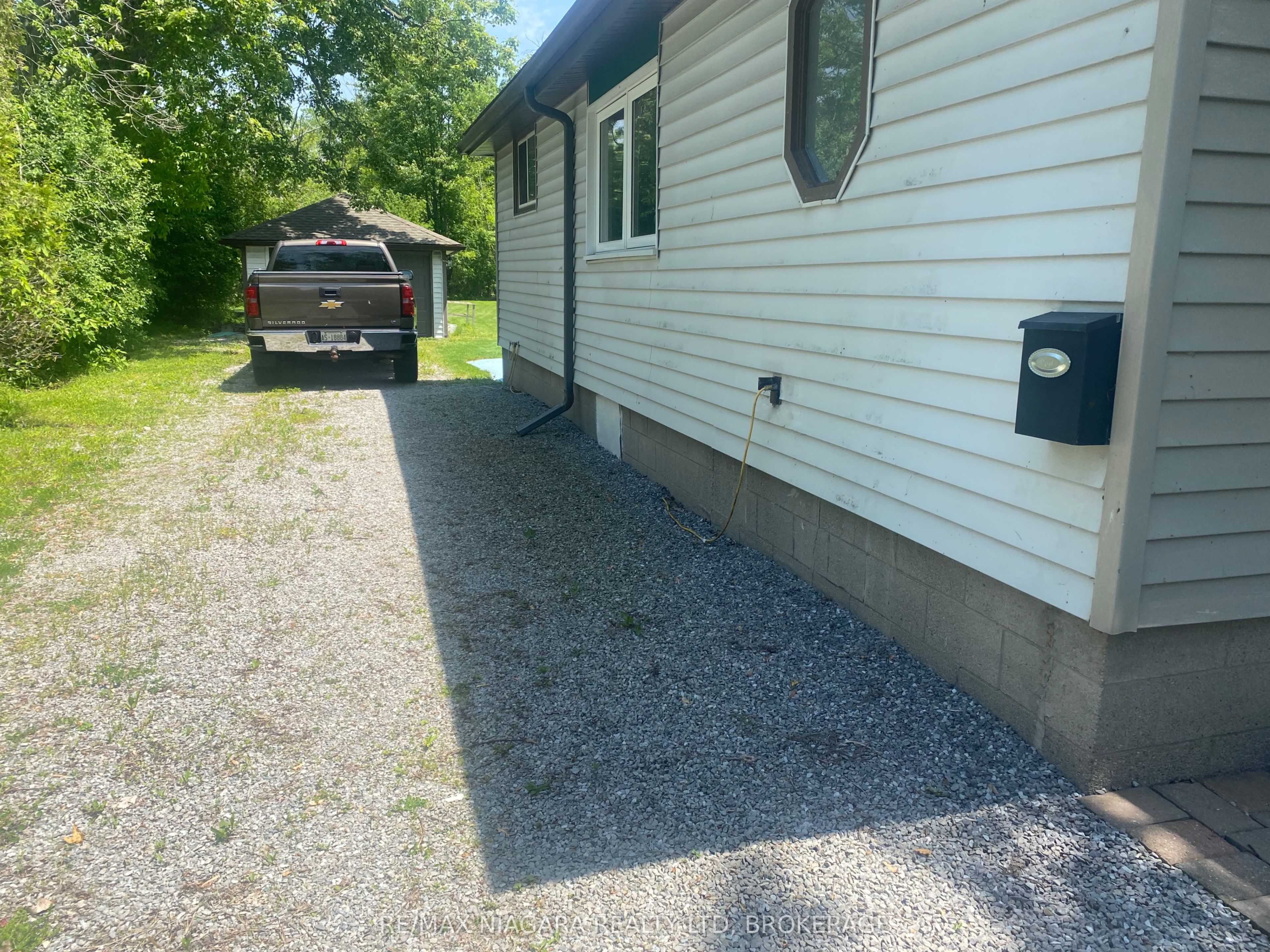 434 Crescent Road Property Photo 8