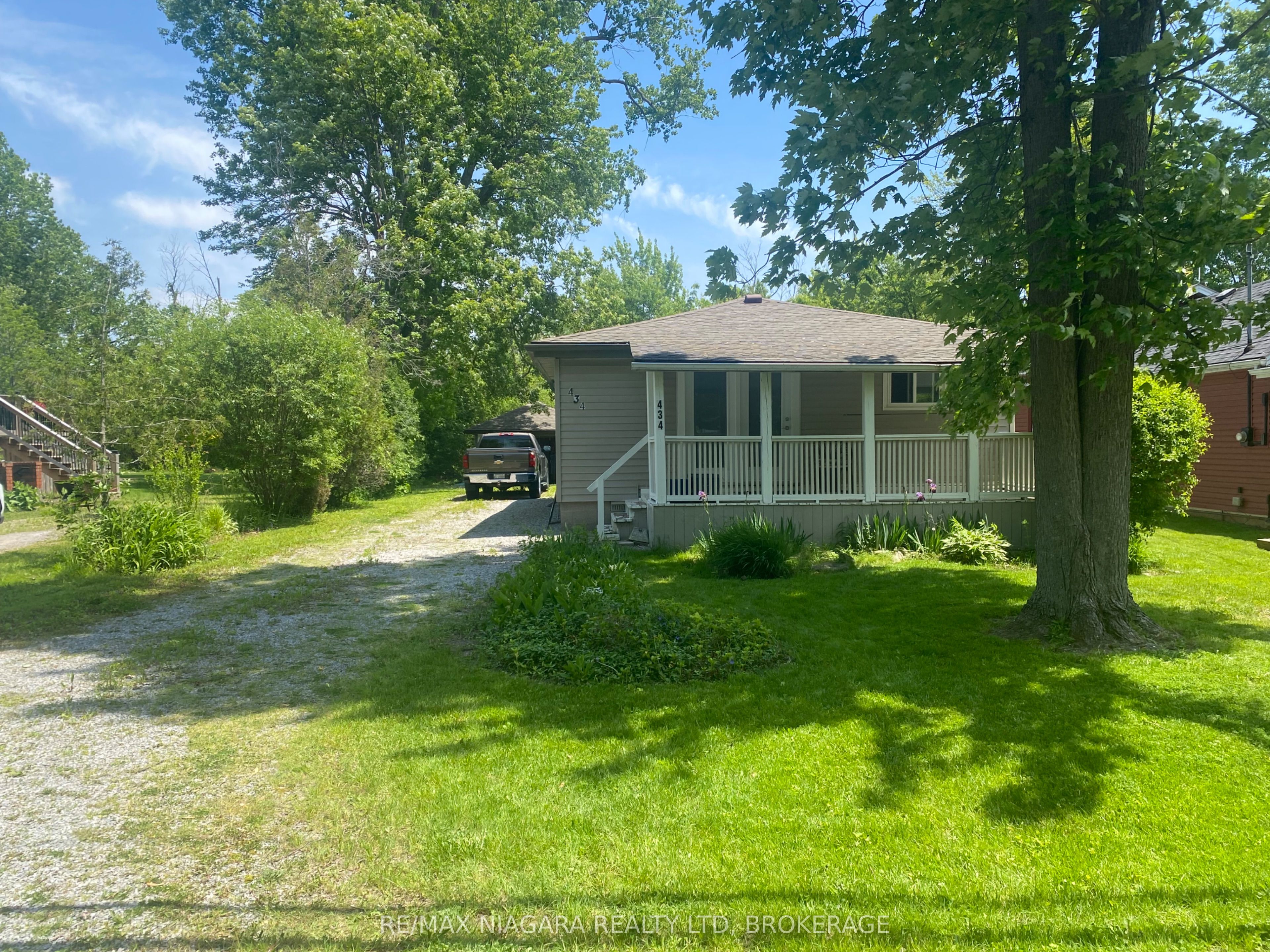 434 Crescent Road Property Photo 9
