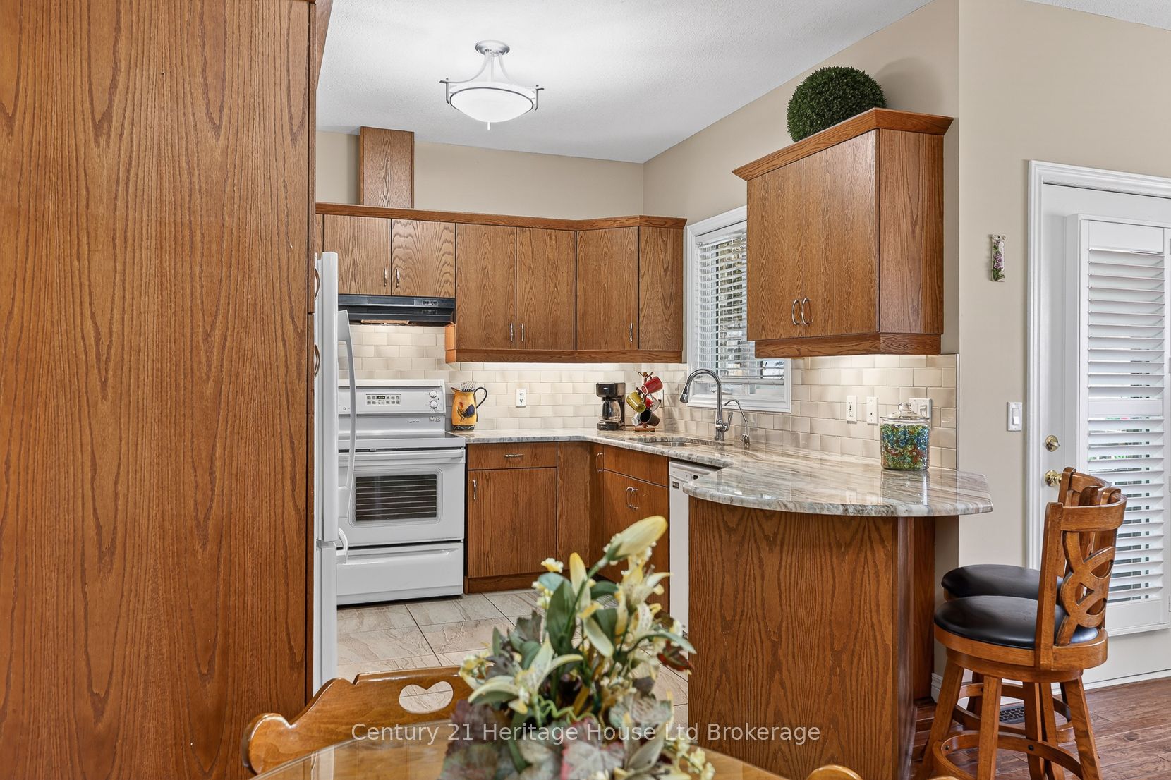 450 Lakeview Drive 13 Property Photo 9