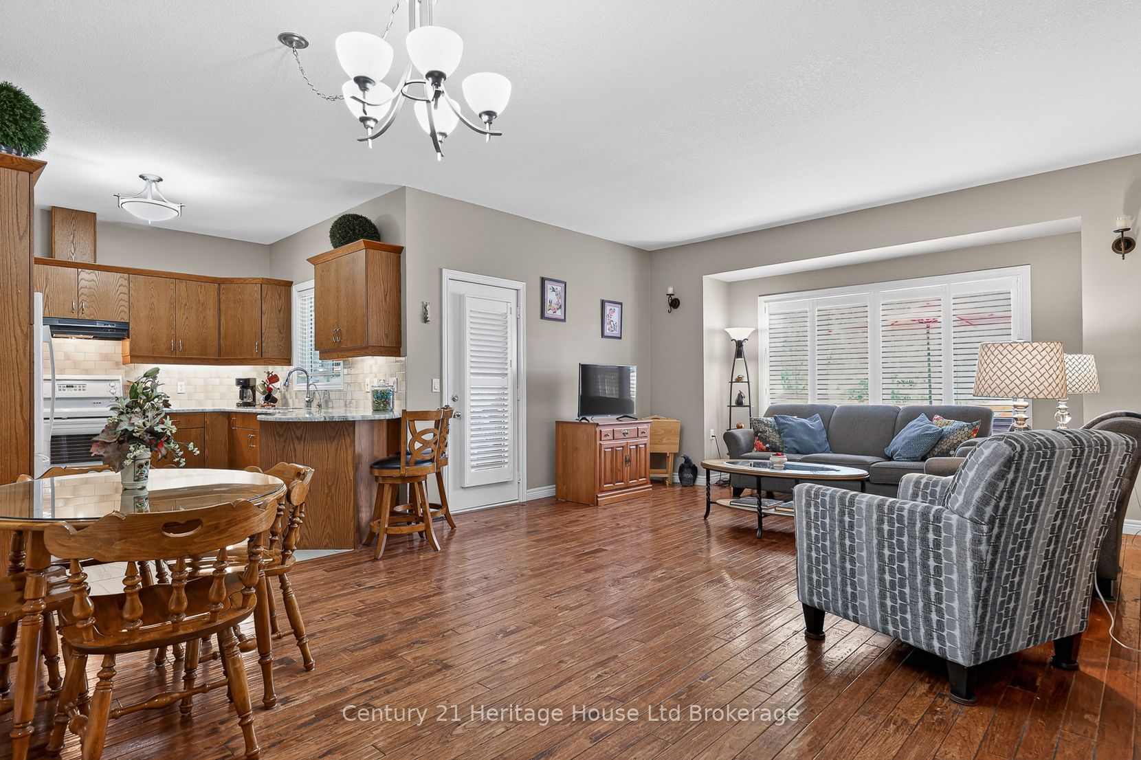 450 Lakeview Drive 13 Property Photo 12