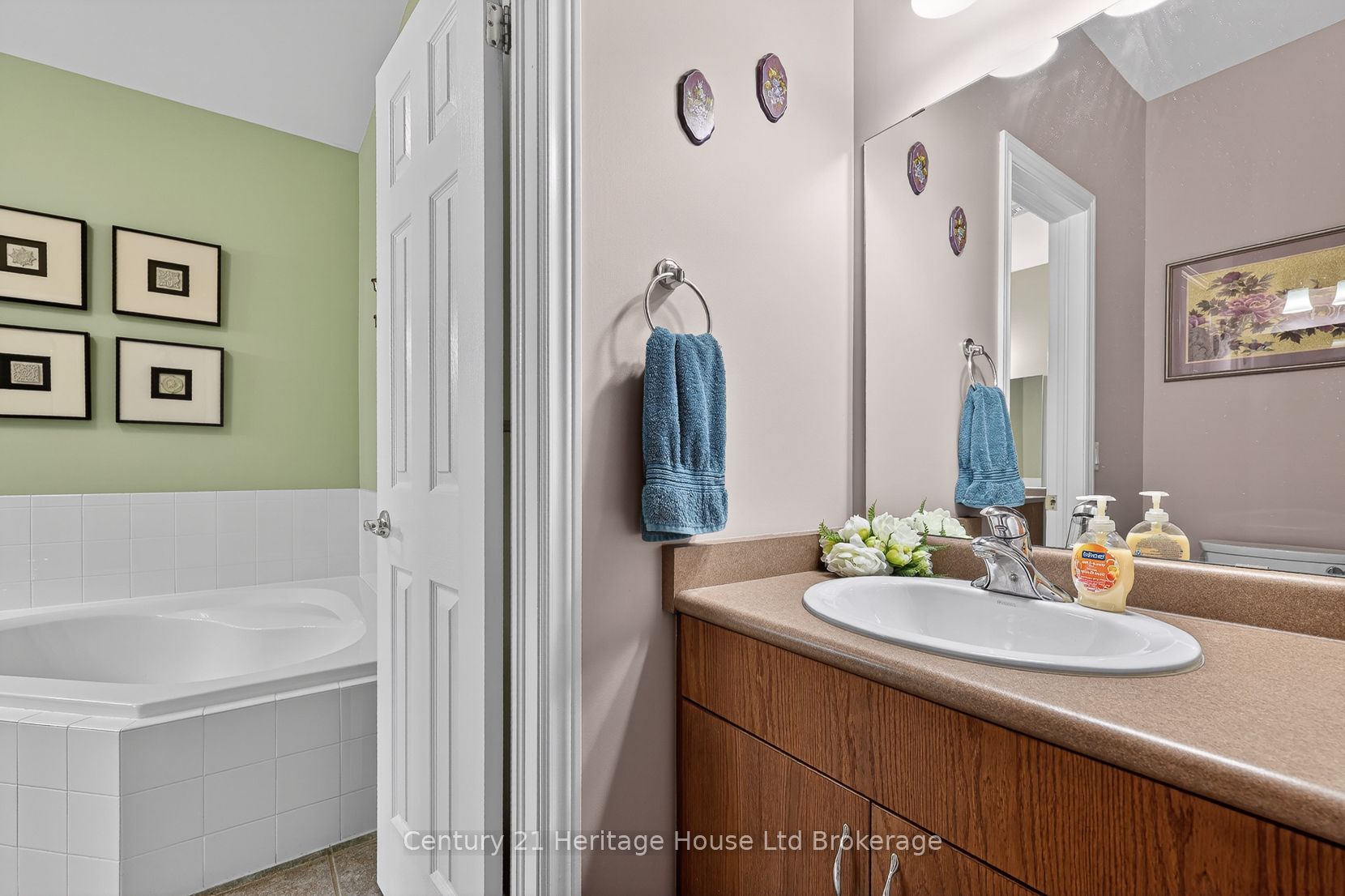 450 Lakeview Drive 13 Property Photo 21