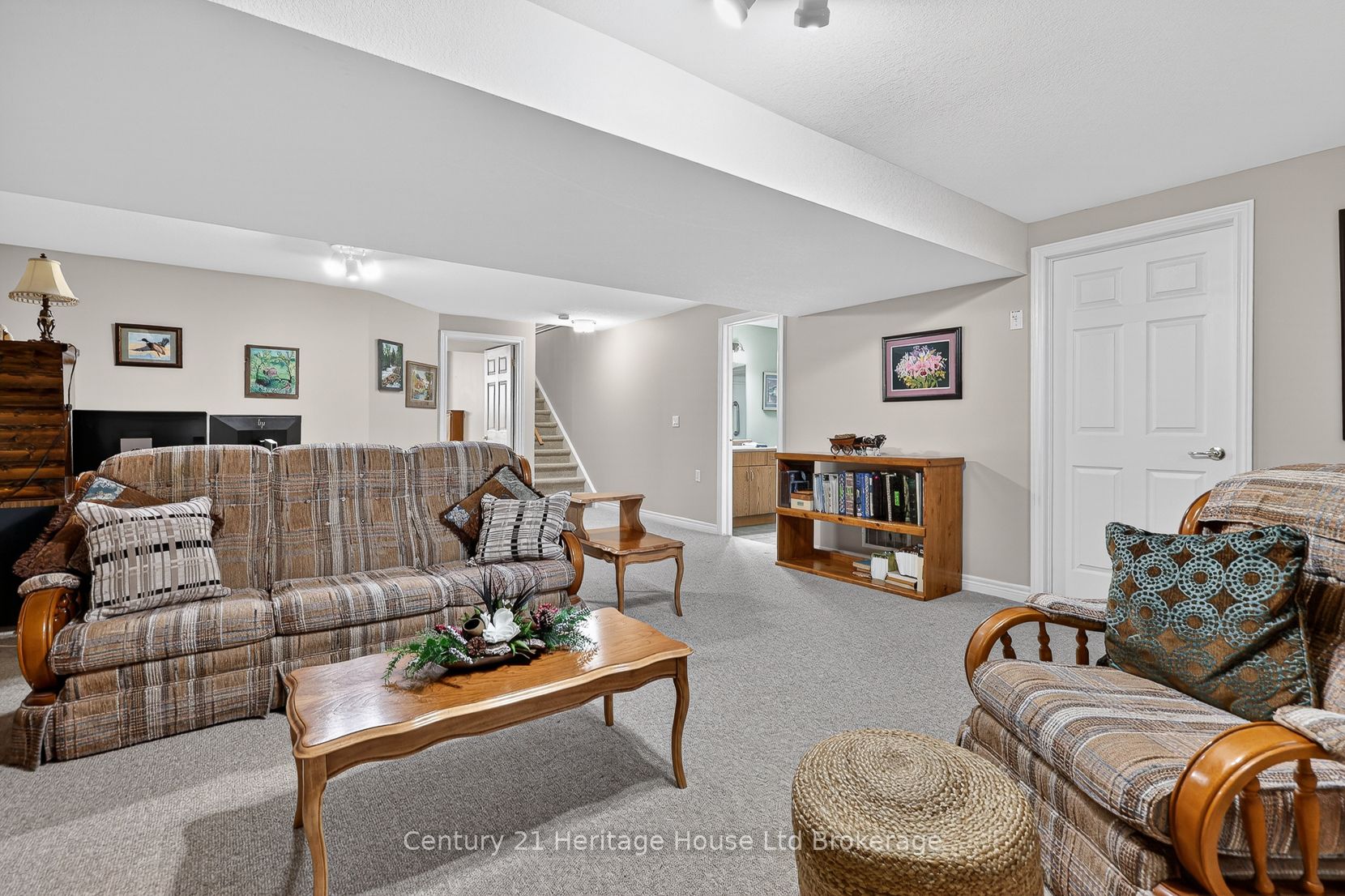 450 Lakeview Drive 13 Property Photo 25