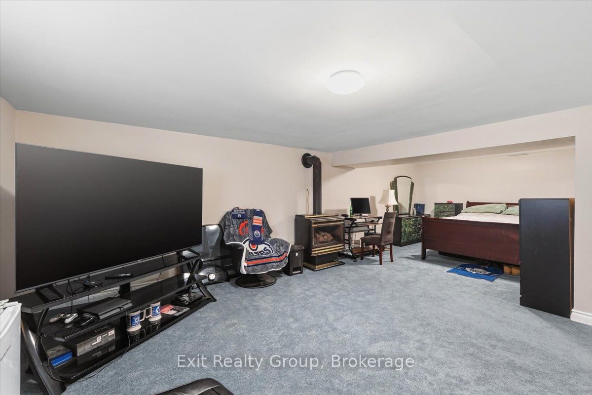 139 Marble Point Road Property Photo 14