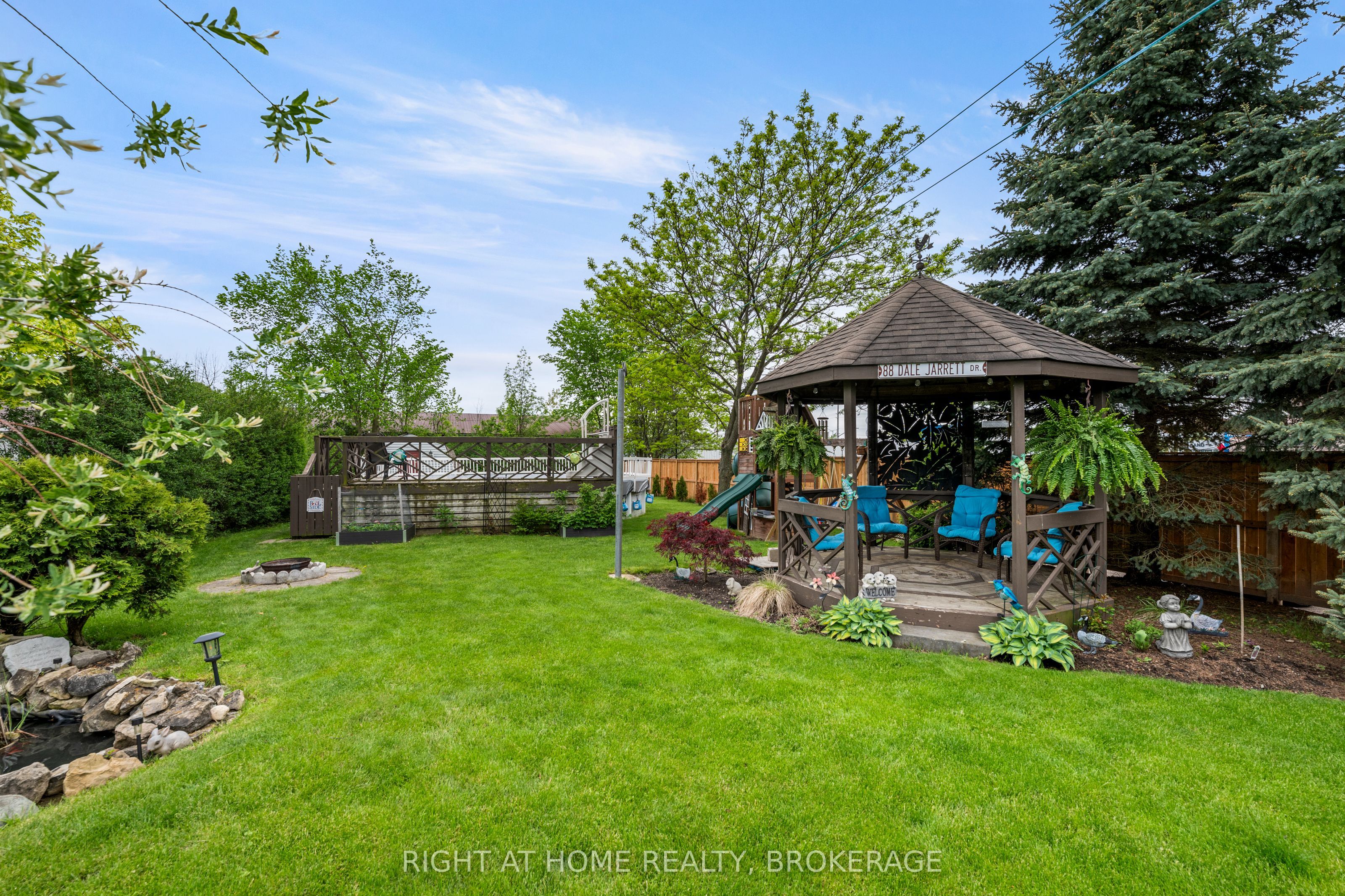 139 Quaker Road Property Photo 11