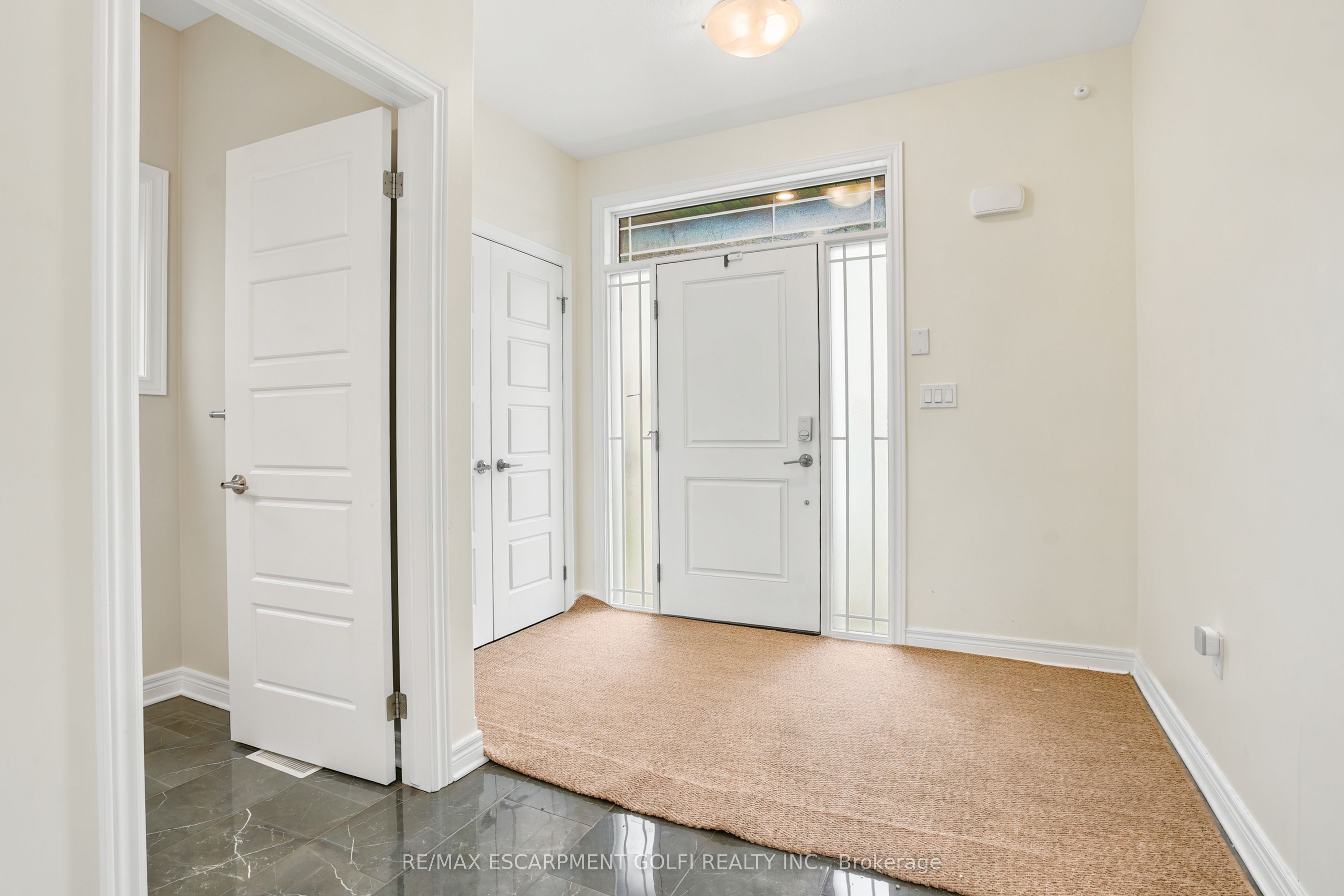 374 Viger Drive S Property Photo 4