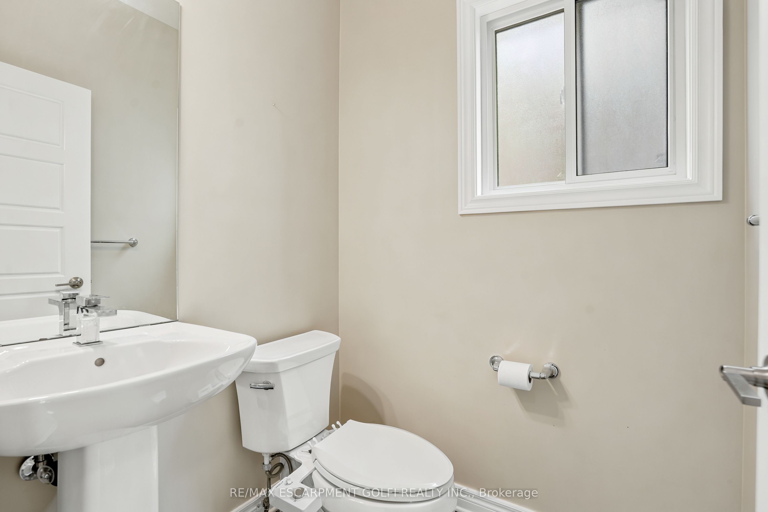 374 Viger Drive S Property Photo 6