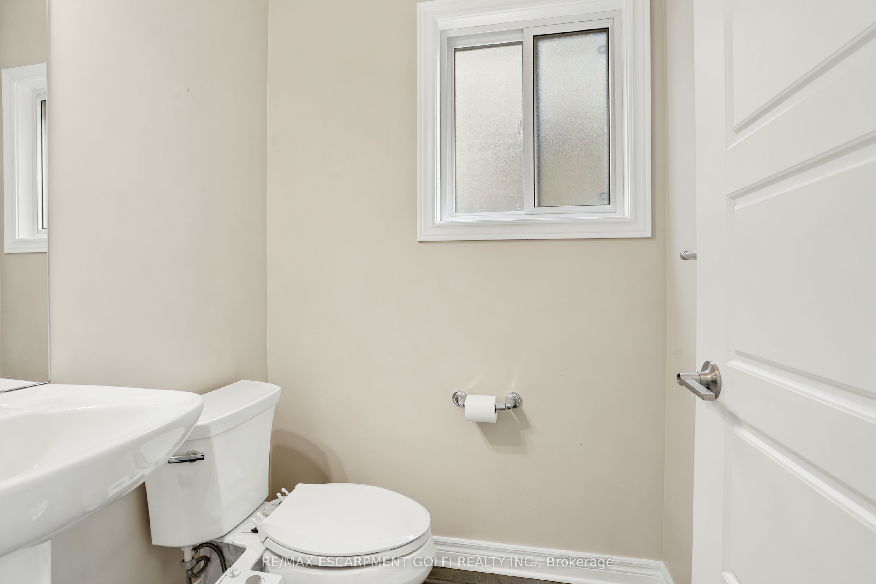 374 Viger Drive S Property Photo 7