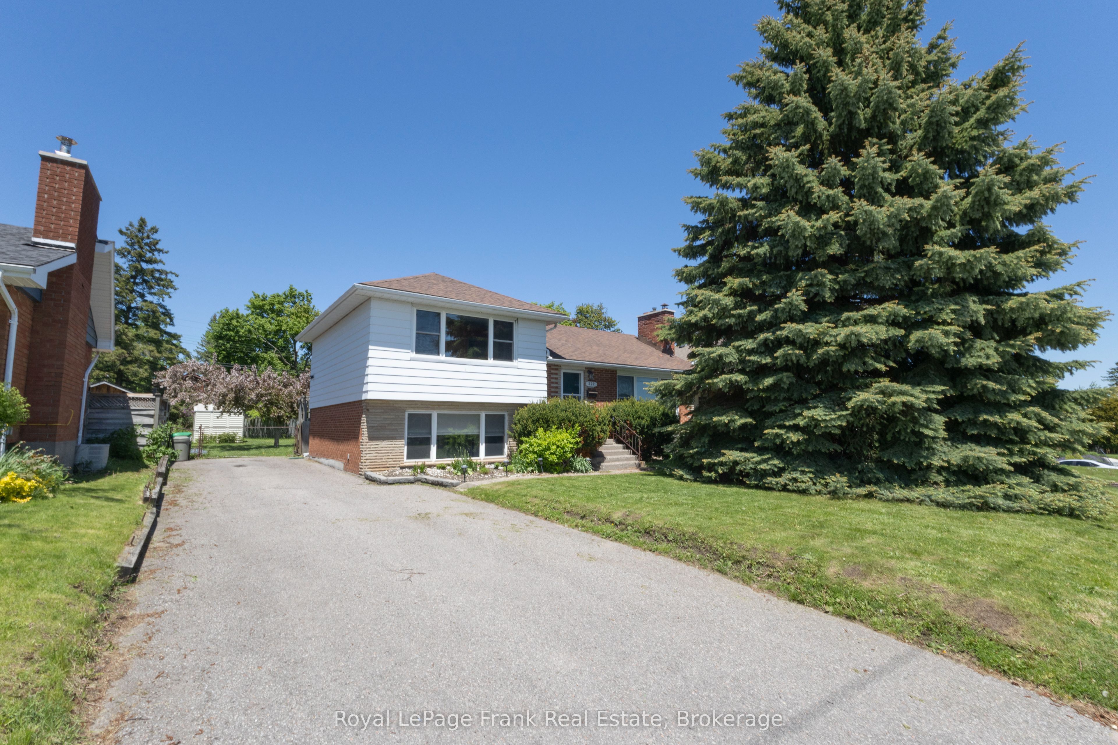 872 Weller Street Property Photo 1