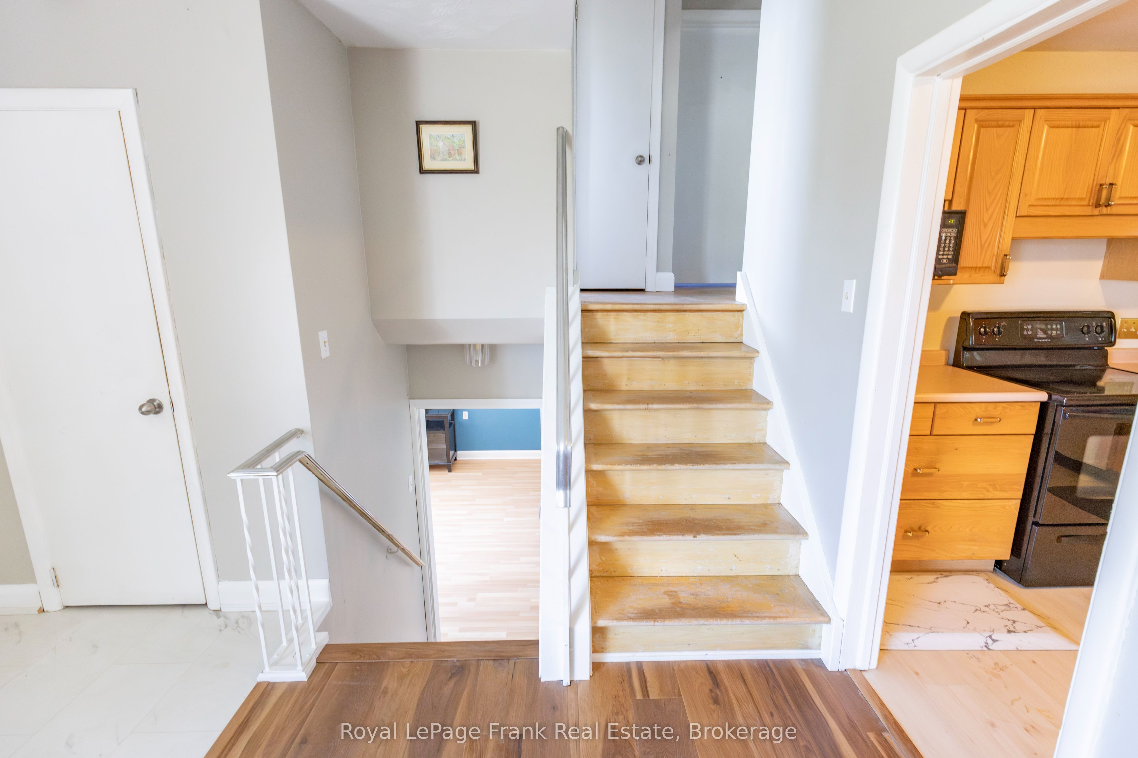 872 Weller Street Property Photo 13