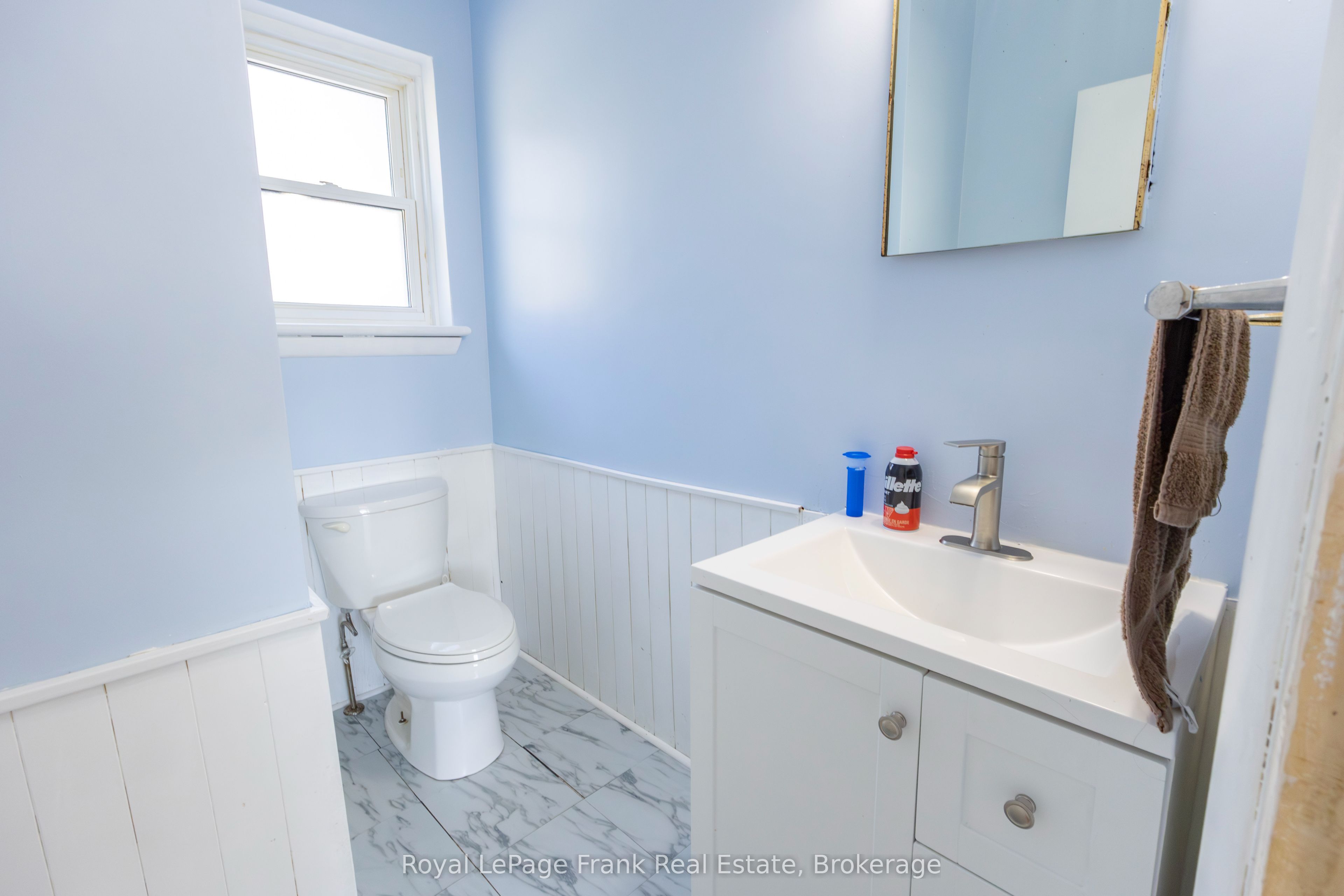872 Weller Street Property Photo 28