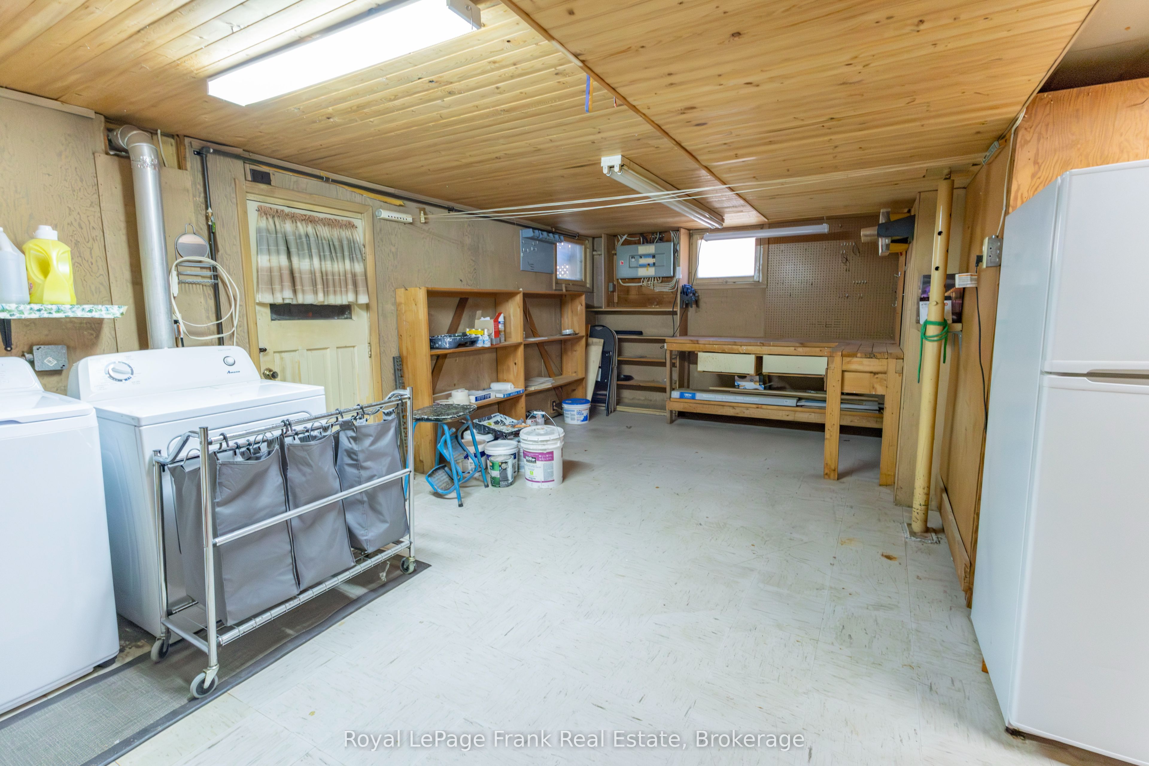 872 Weller Street Property Photo 31