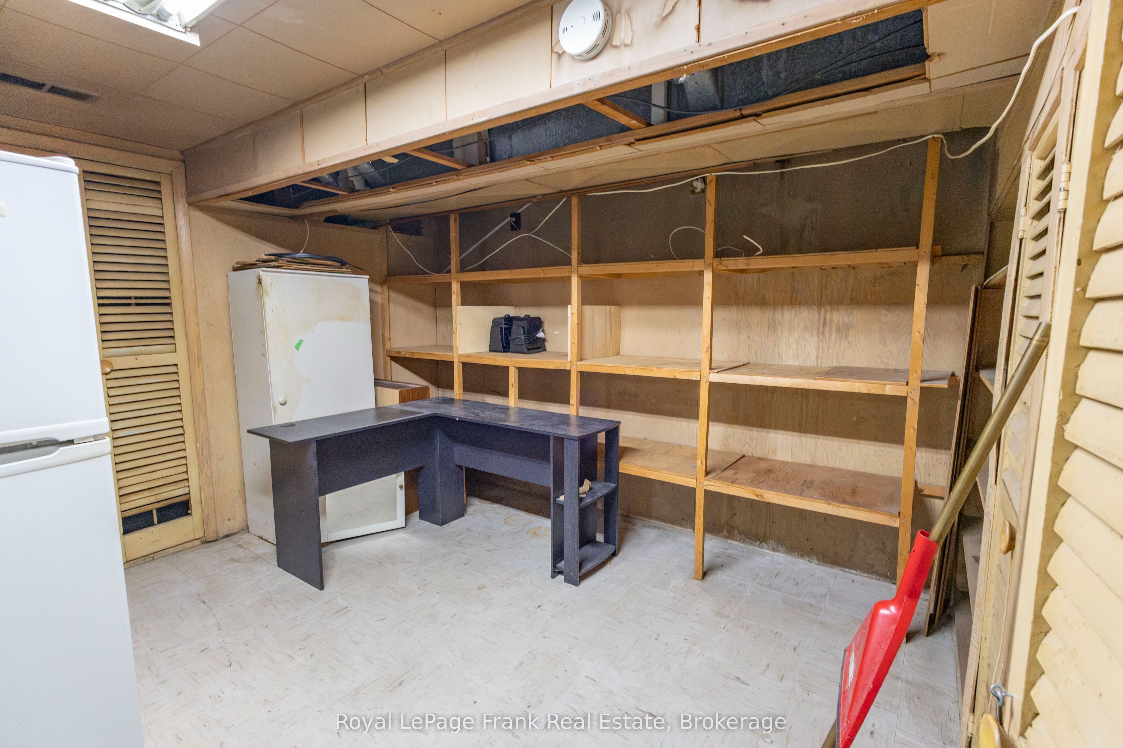 872 Weller Street Property Photo 32