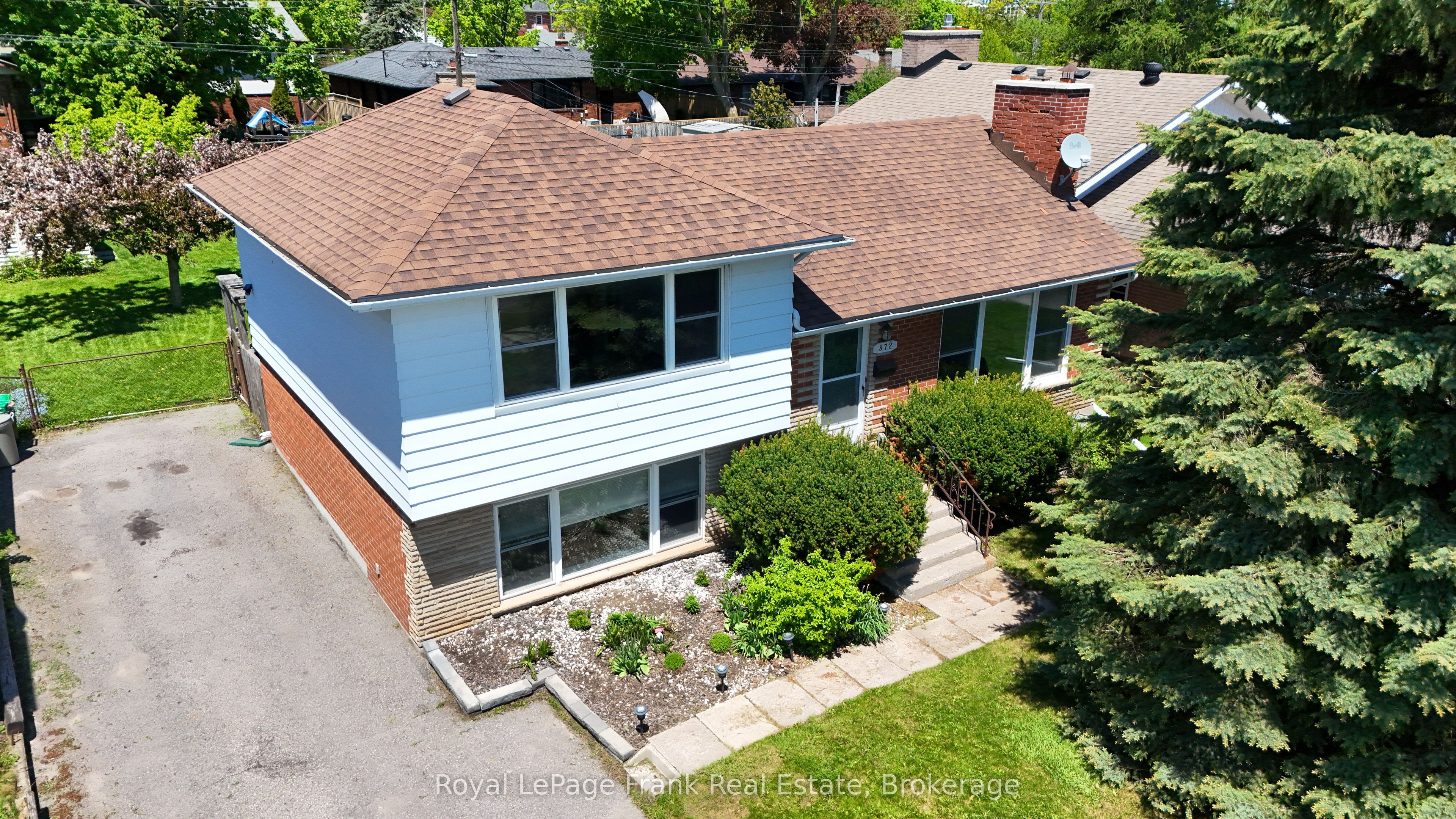 872 Weller Street Property Photo 43