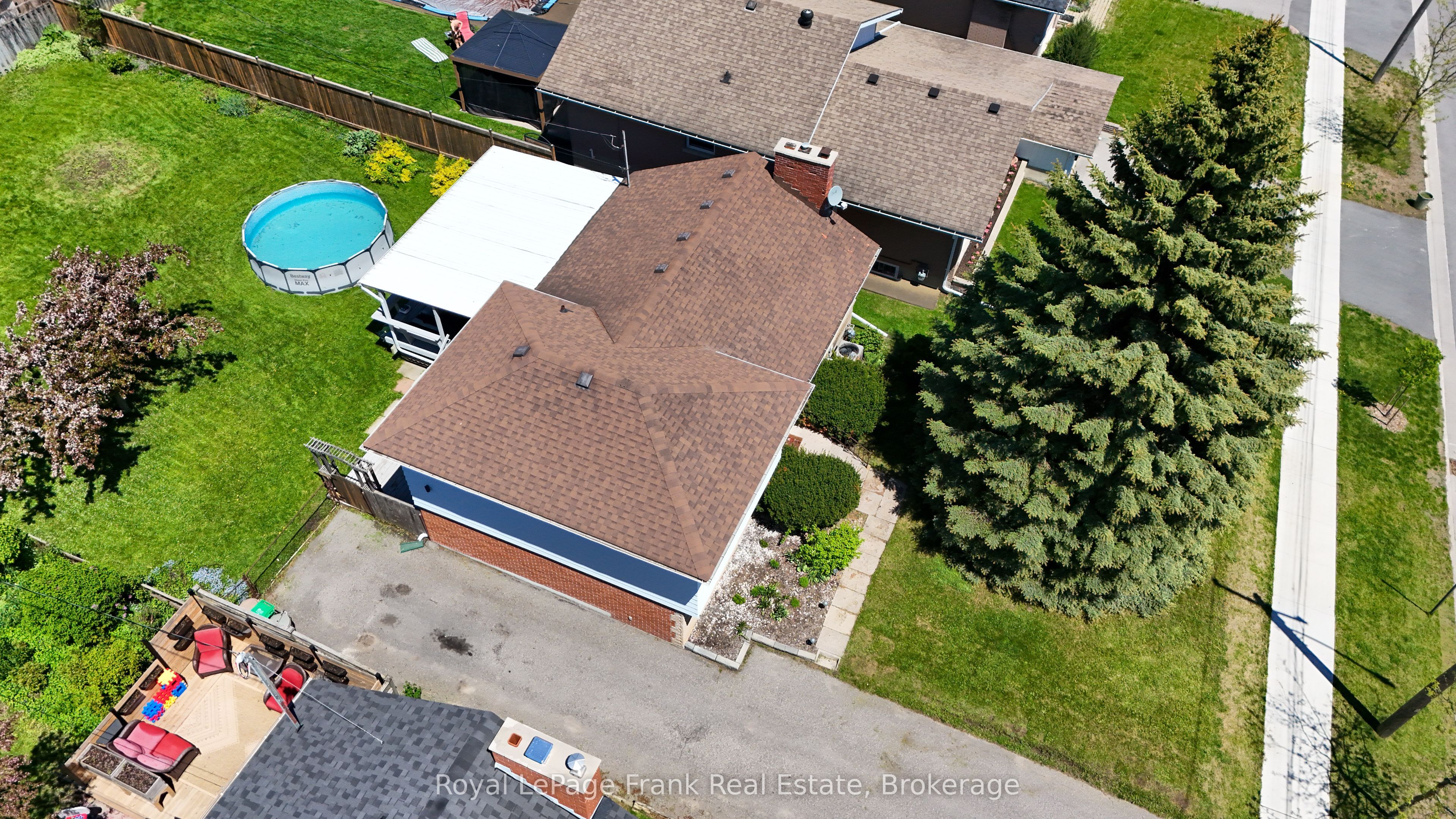 872 Weller Street Property Photo 50