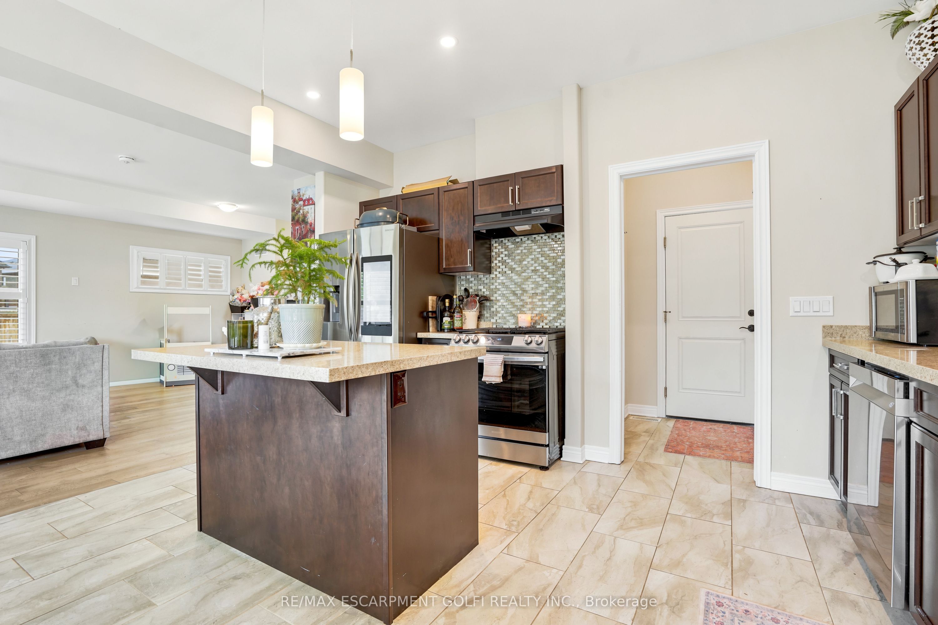 334 Viger Drive W Property Photo 13