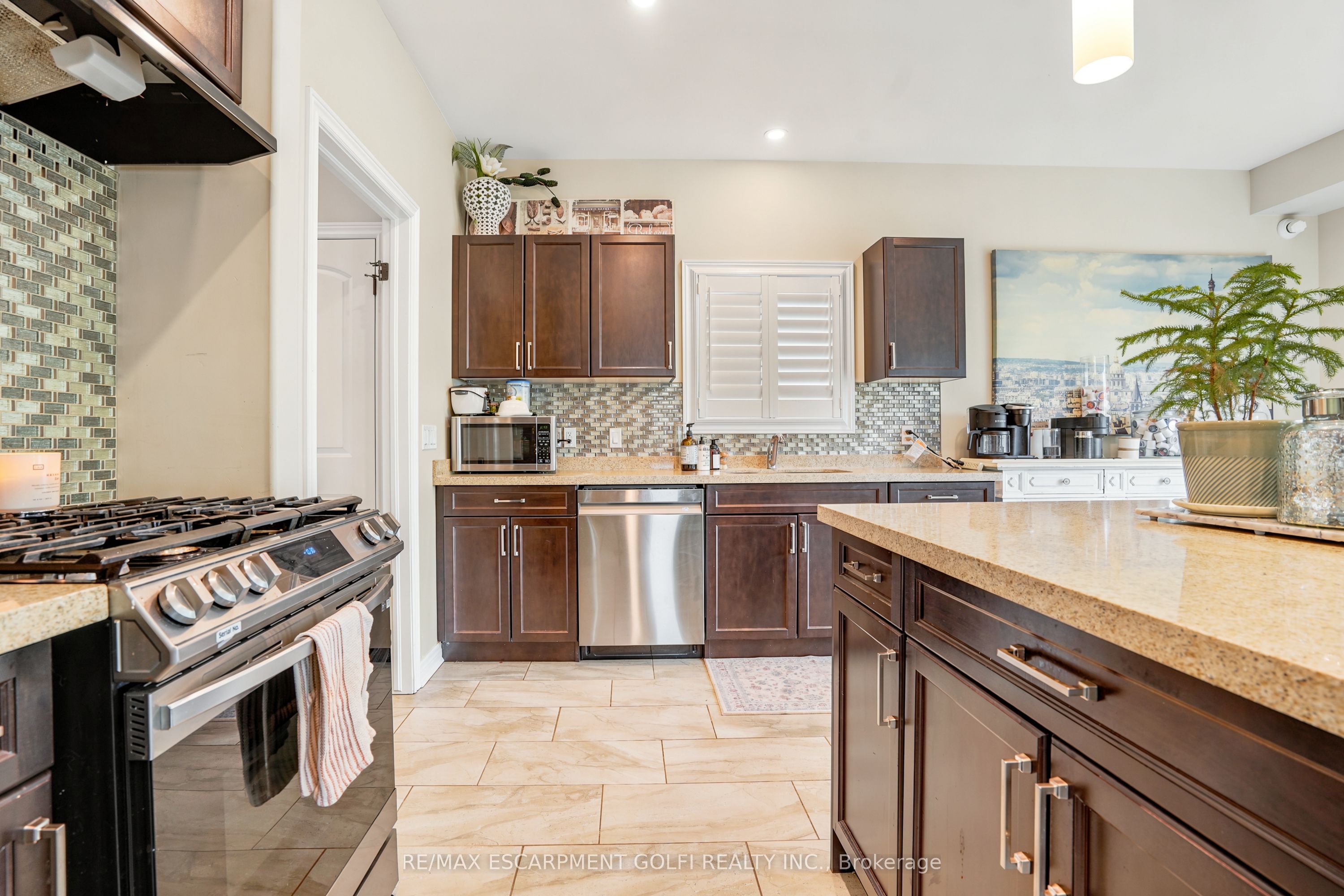 334 Viger Drive W Property Photo 14