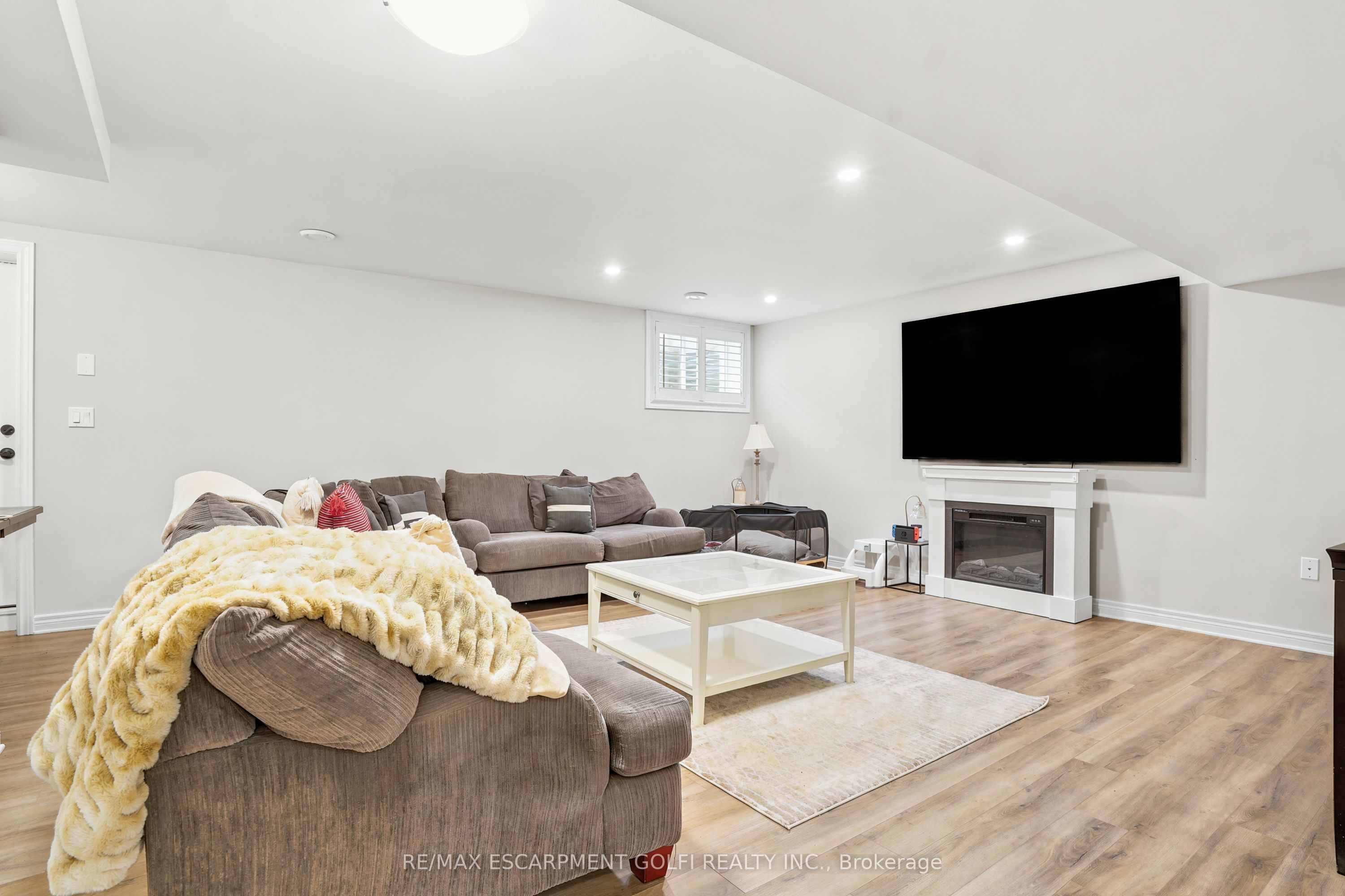 334 Viger Drive W Property Photo 27