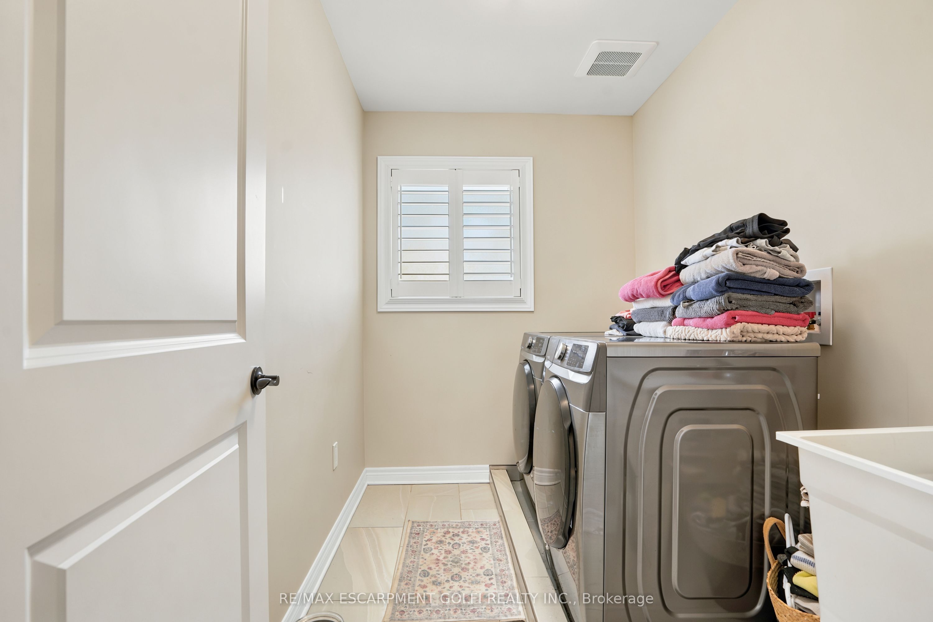 334 Viger Drive W Property Photo 31