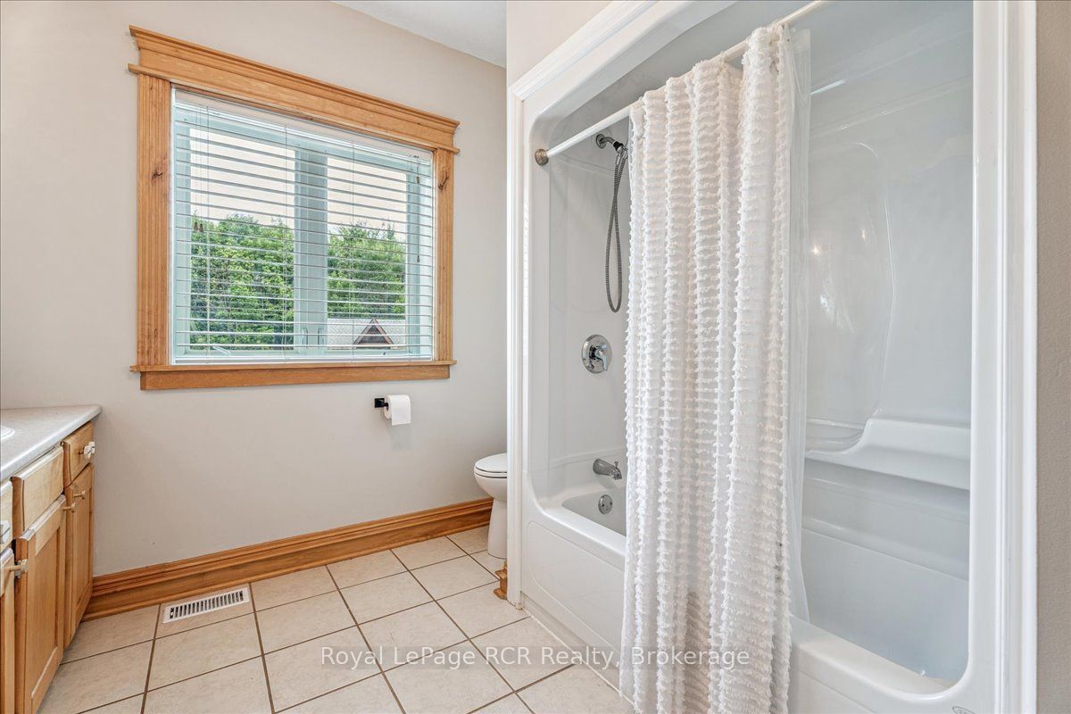 350281 Concession A Property Photo 32