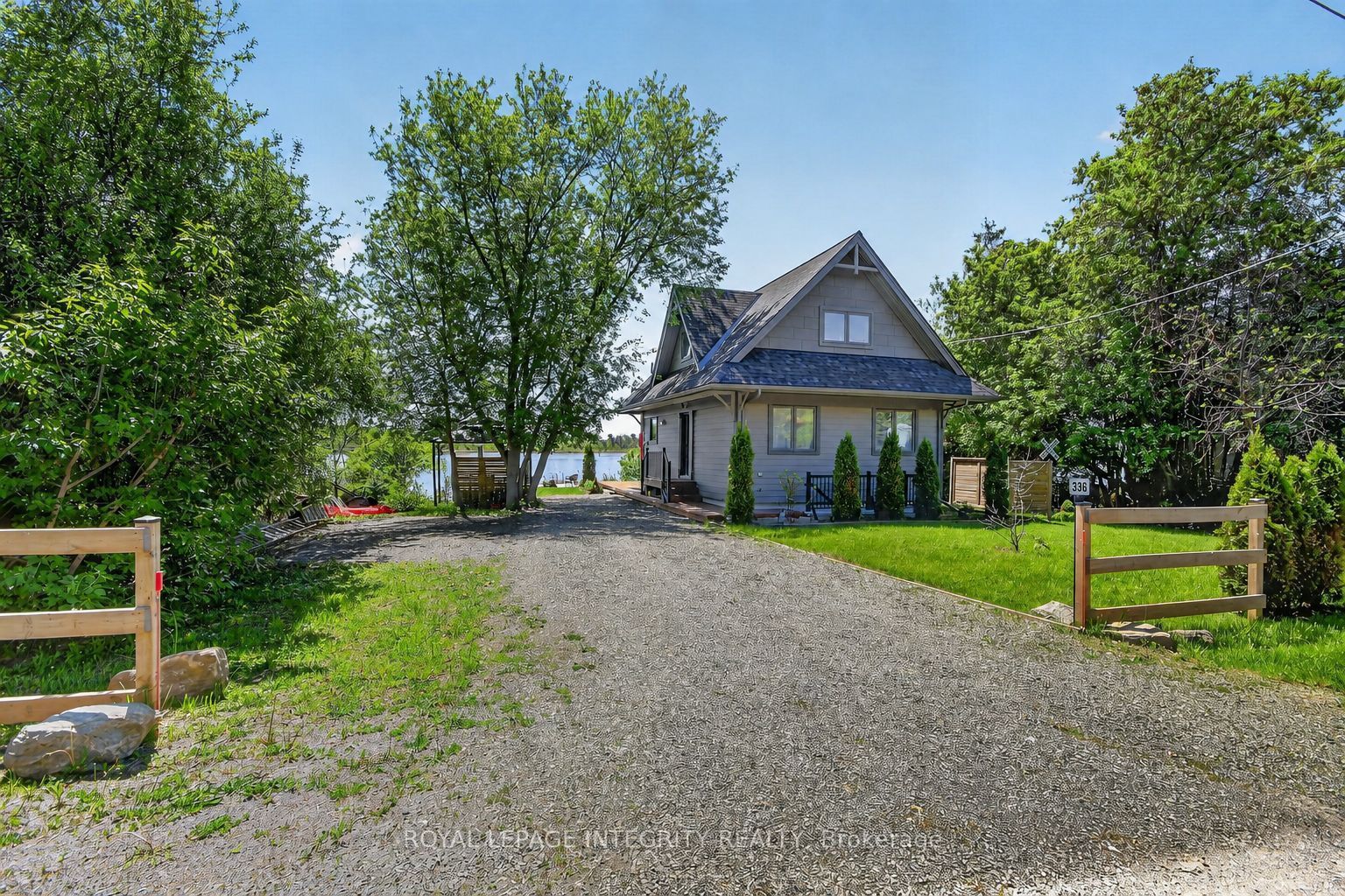 336 Broadway Street W Property Photo 1