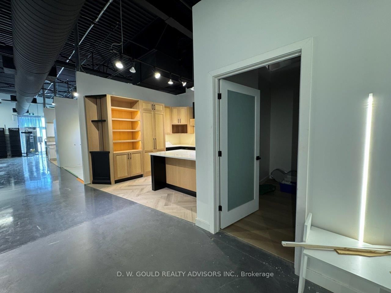 610 Dundas Street E 6 Property Photo 27
