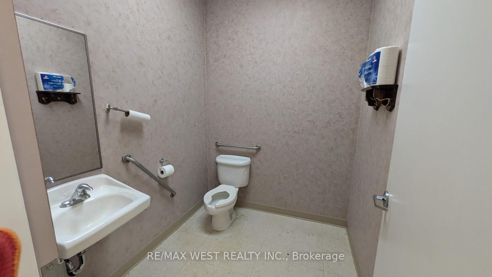 1264 Garrison Road Property Photo 2